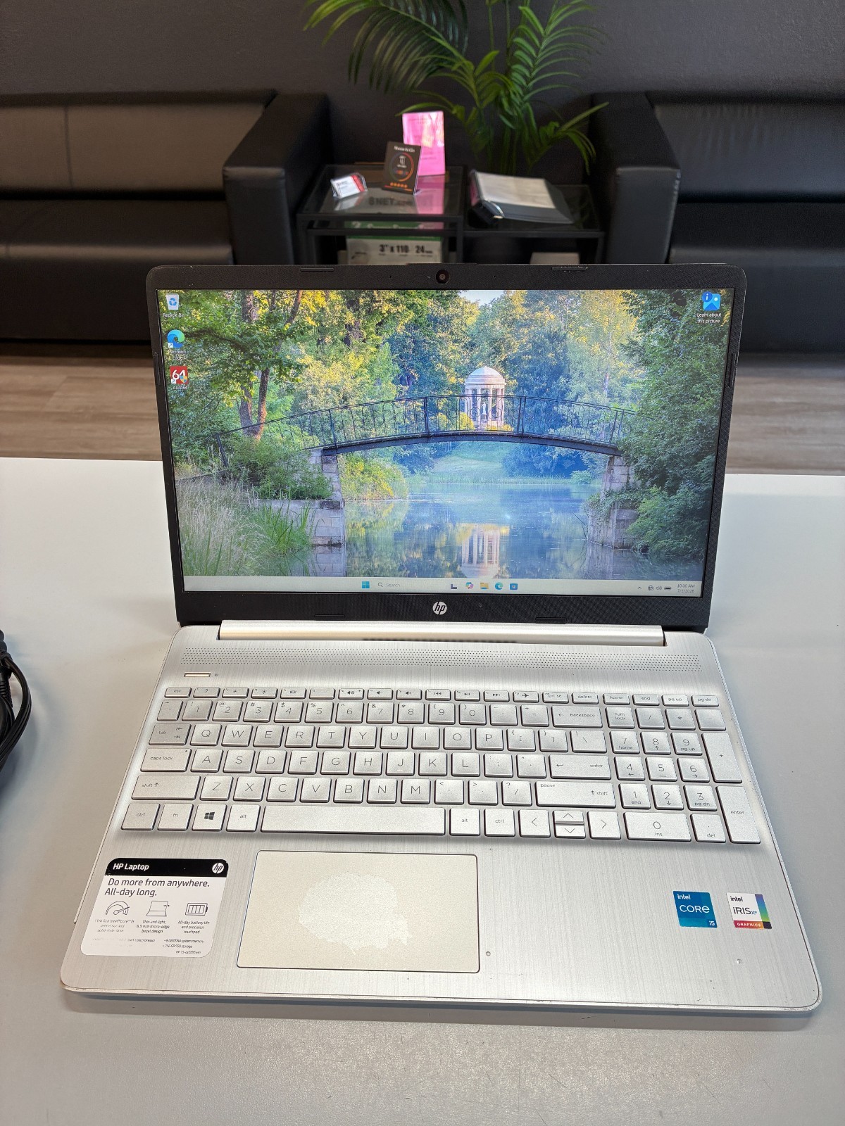 HP 15-dy2095wm: 15.6″ / i5-1135G7 / RAM 16Gb / SSD 256Gb / Win 11