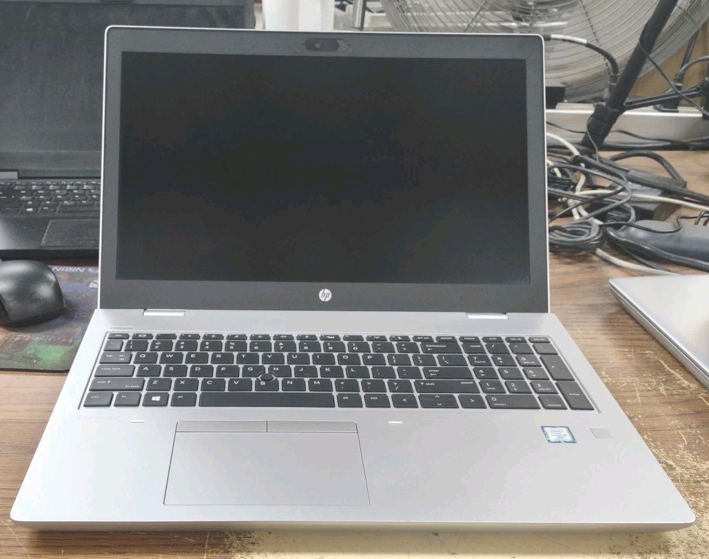 HP ProBook 650 G5 15.6″ W/ Intel i5-8365U @ 1.6GHz, 8GB, 256GB.