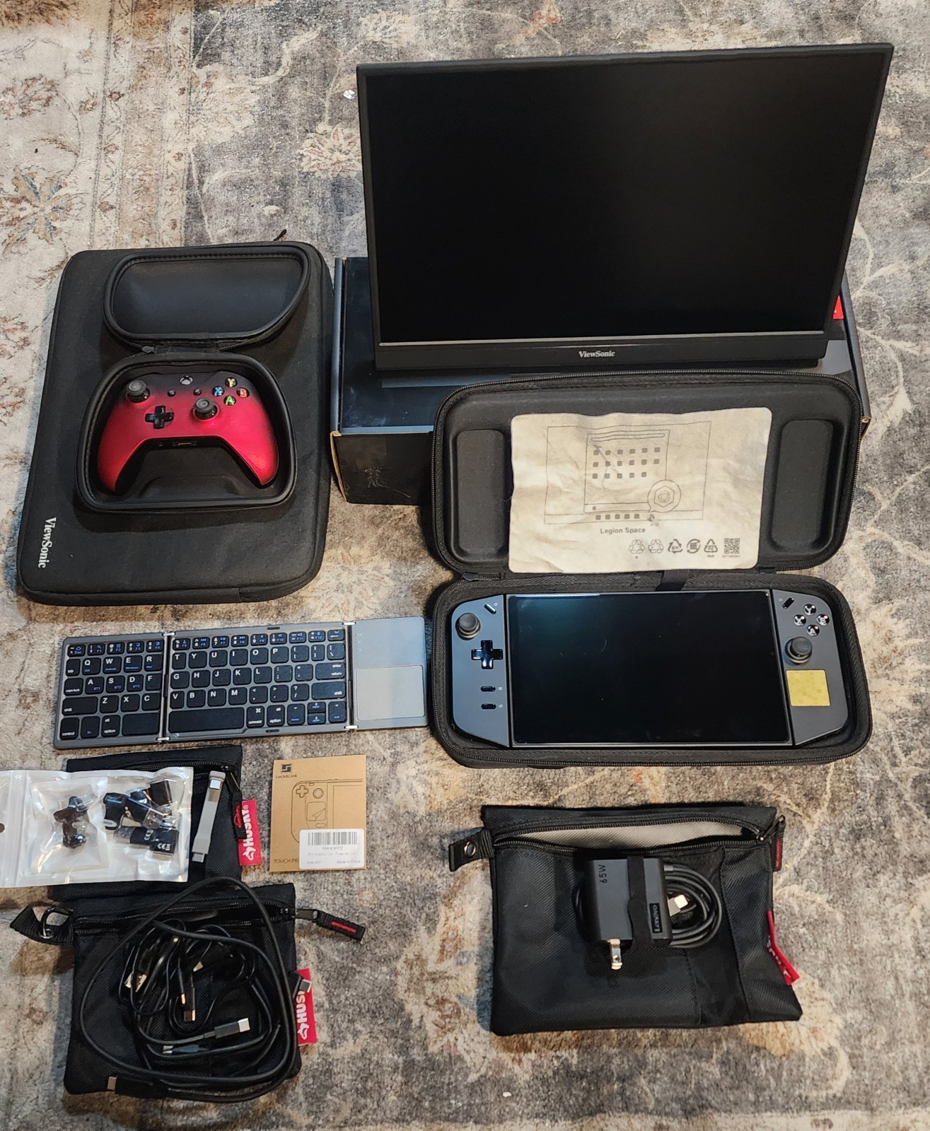 Lenovo Legion Go 8.8″ Handheld PC + EXTRAS! Ryzen Z1 Extreme, 16GB RAM, 1TB HD