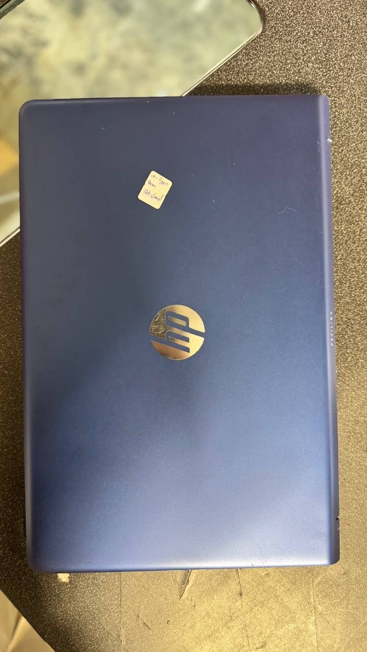HP Pavilion 15-cc523ca i5-7th gen 16GB RAM 256 SSD win 11 pro