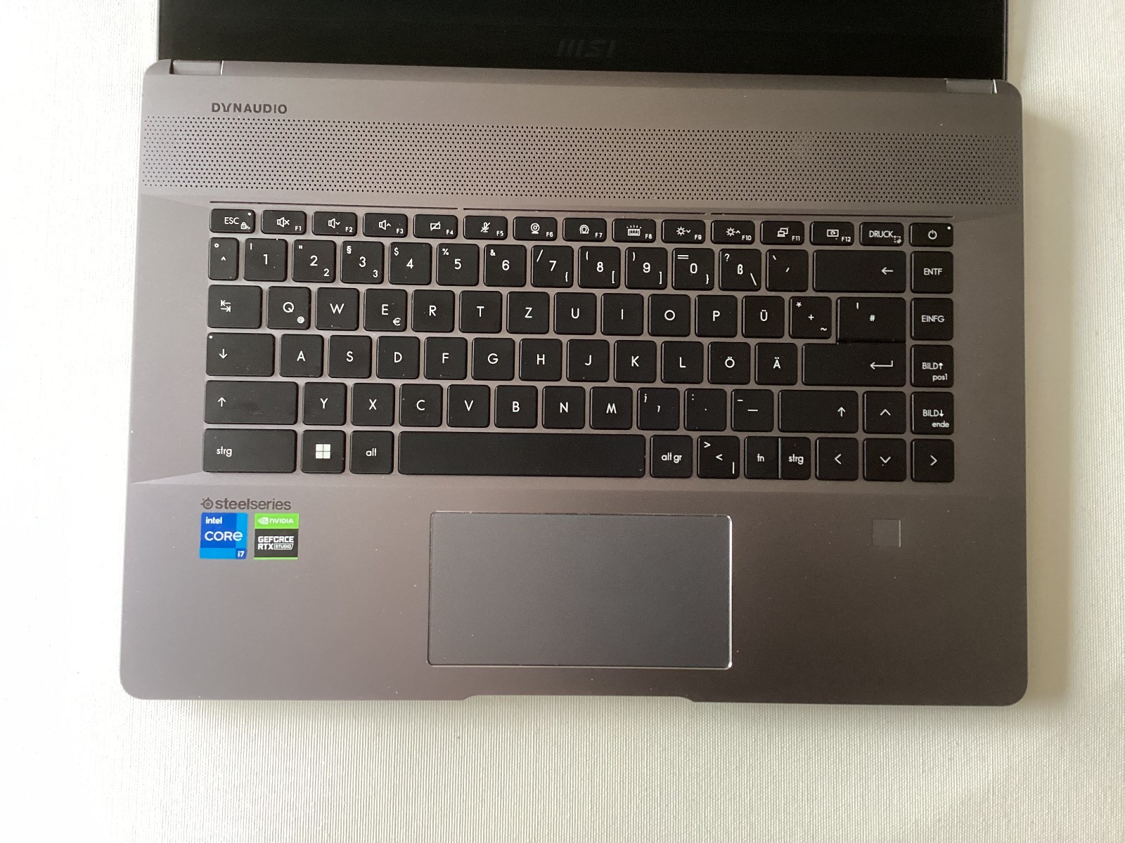 MSI Creator Z16 A12UET-033,| 16 inch, No Touch, i7-12700H, RTX3060 | 16/1TB SSD