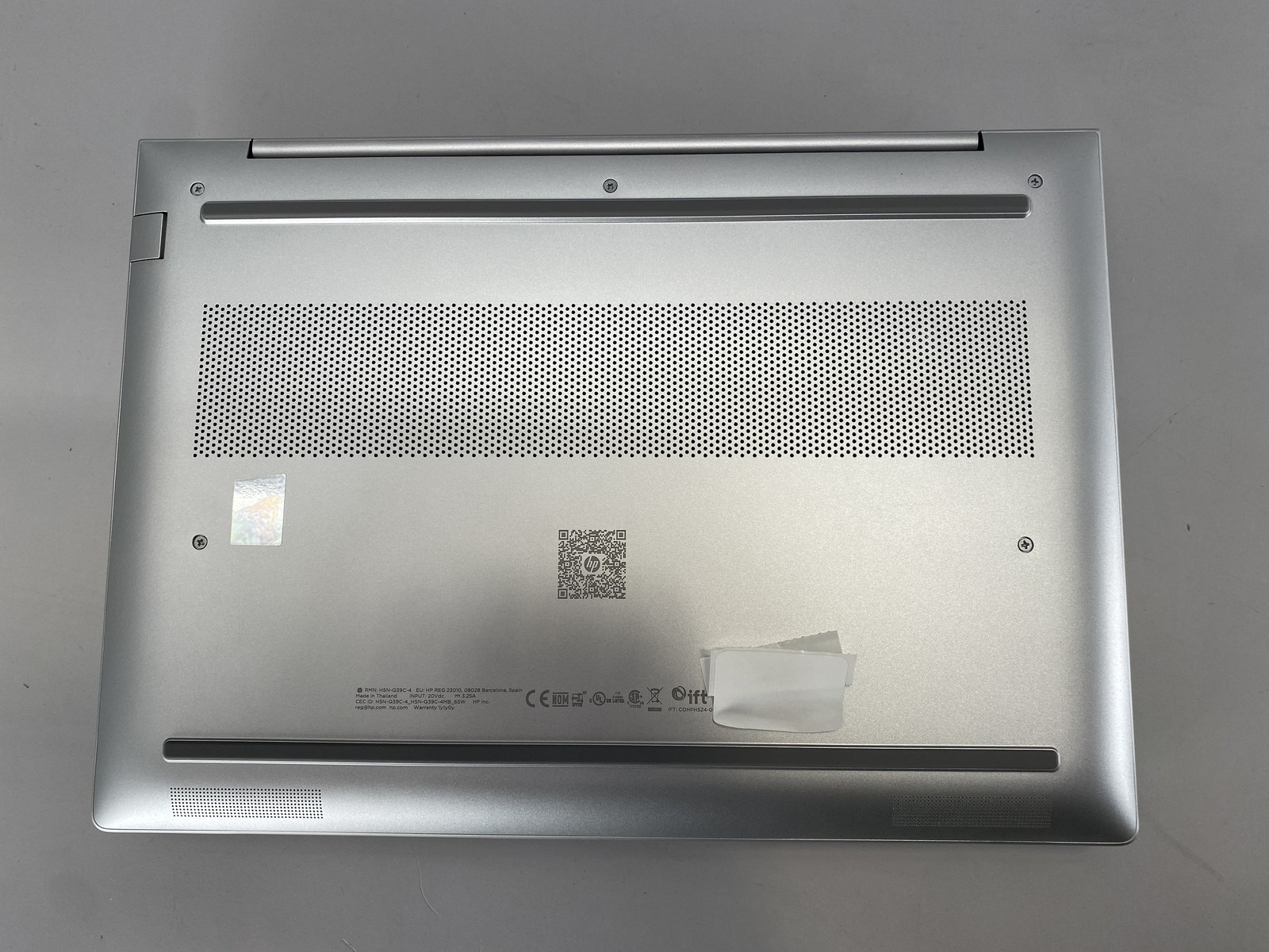 HP Laptop Probook 4 G1I 14 AI 14″ AMD Ryzen 7 250 512GB- Silver