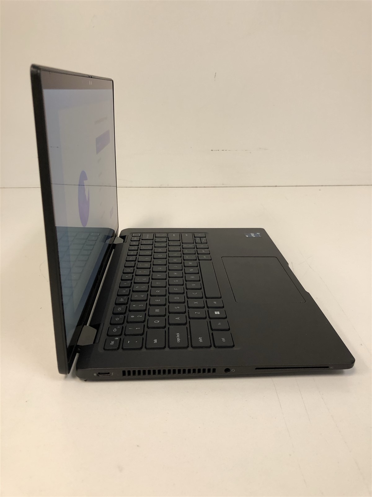 Dell Latitude 7430: Intel Core i7-1265U 1.8GHz – 16GB – 256GB (SELECT)