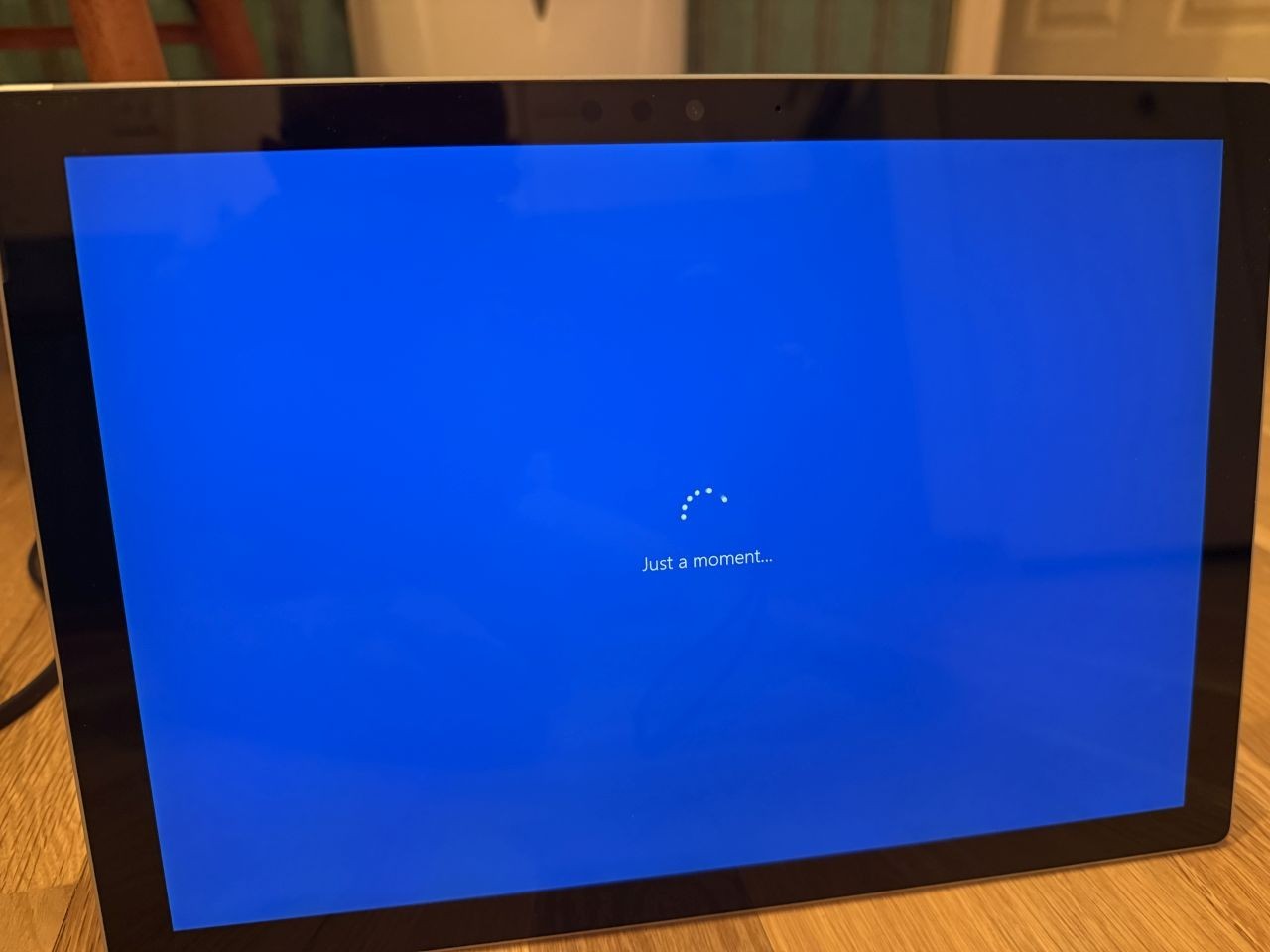 Microsoft Surface Pro 6 i7 16GB RAM 1TB SSD bundle (dock, keybd, pen, case, box)