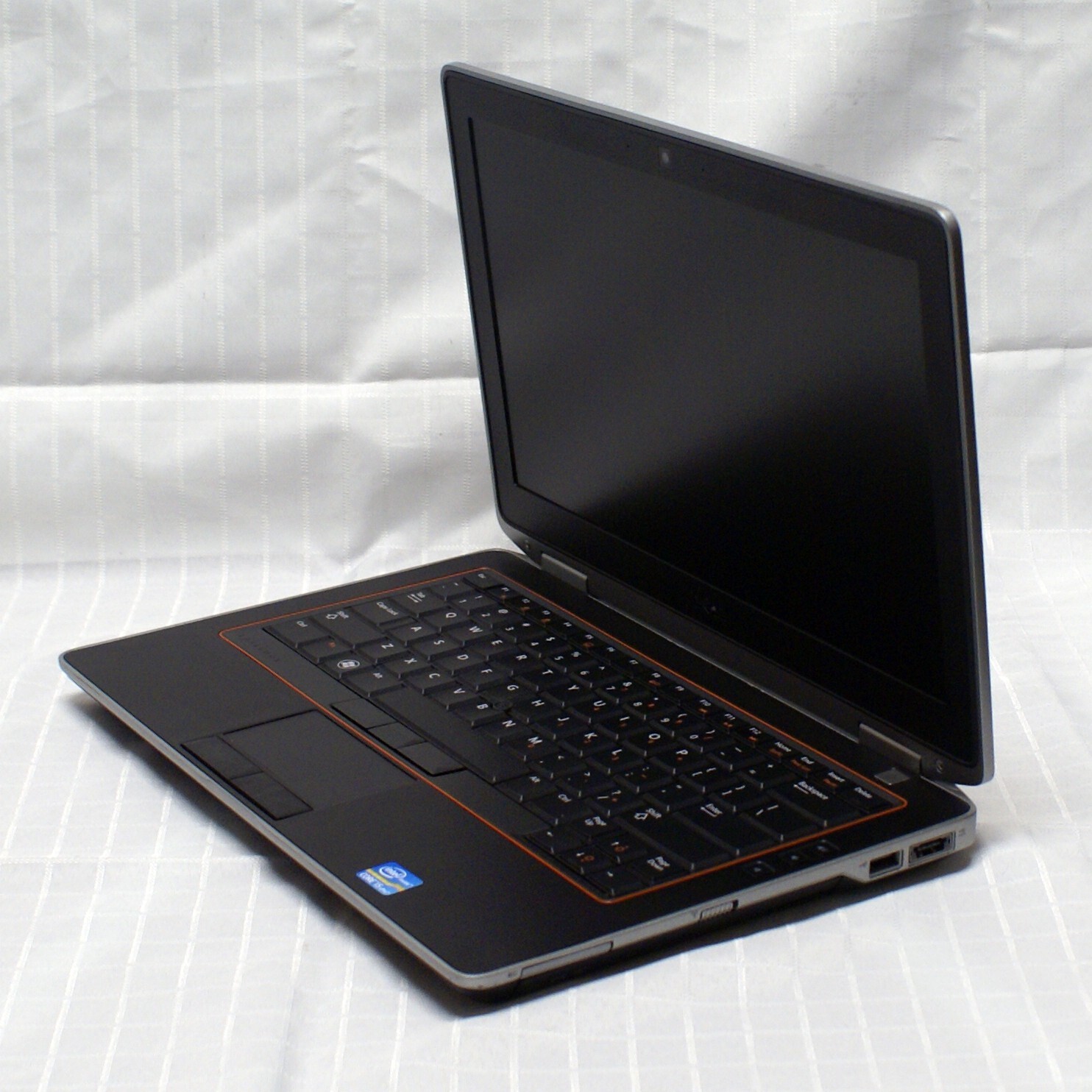 Dell Latitude E6320 Intel i5 2520M 2.5Ghz 4GB 250GB Window 10 Home W Ac Adapter