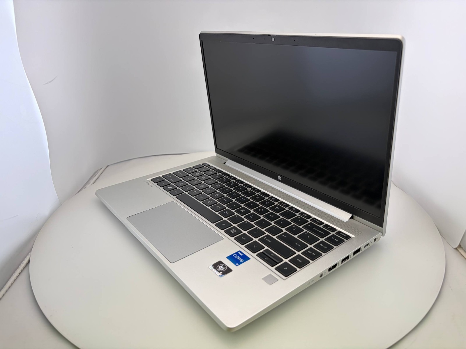 HP ProBook 440 G9 14″ i5-1235U@1.3GHz, 16GB RAM, 256GB NVME SSD, WIN 11 Pro