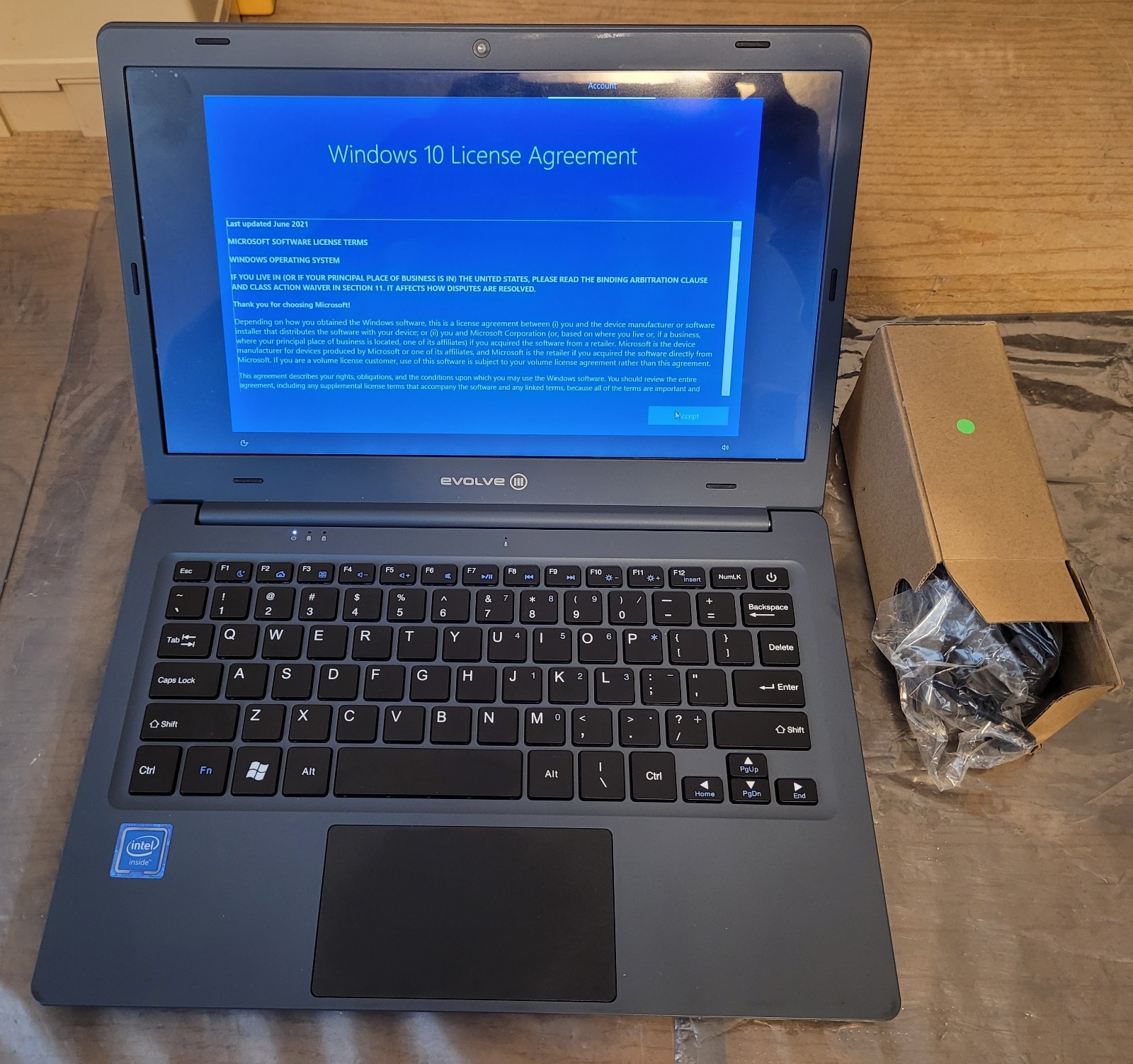 Evolve III Maestro E-Book 11.6” 64GB eMMC Celeron N3450 4GB RAM Win 10 Laptop