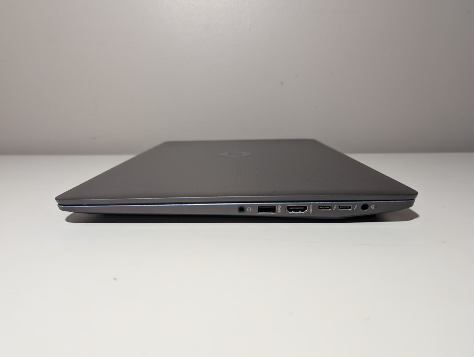 Read! HP ZBook Studio G3 4K | Xeon E3 16GB RAM 512GB SSD | NVIDIA Backlit Linux