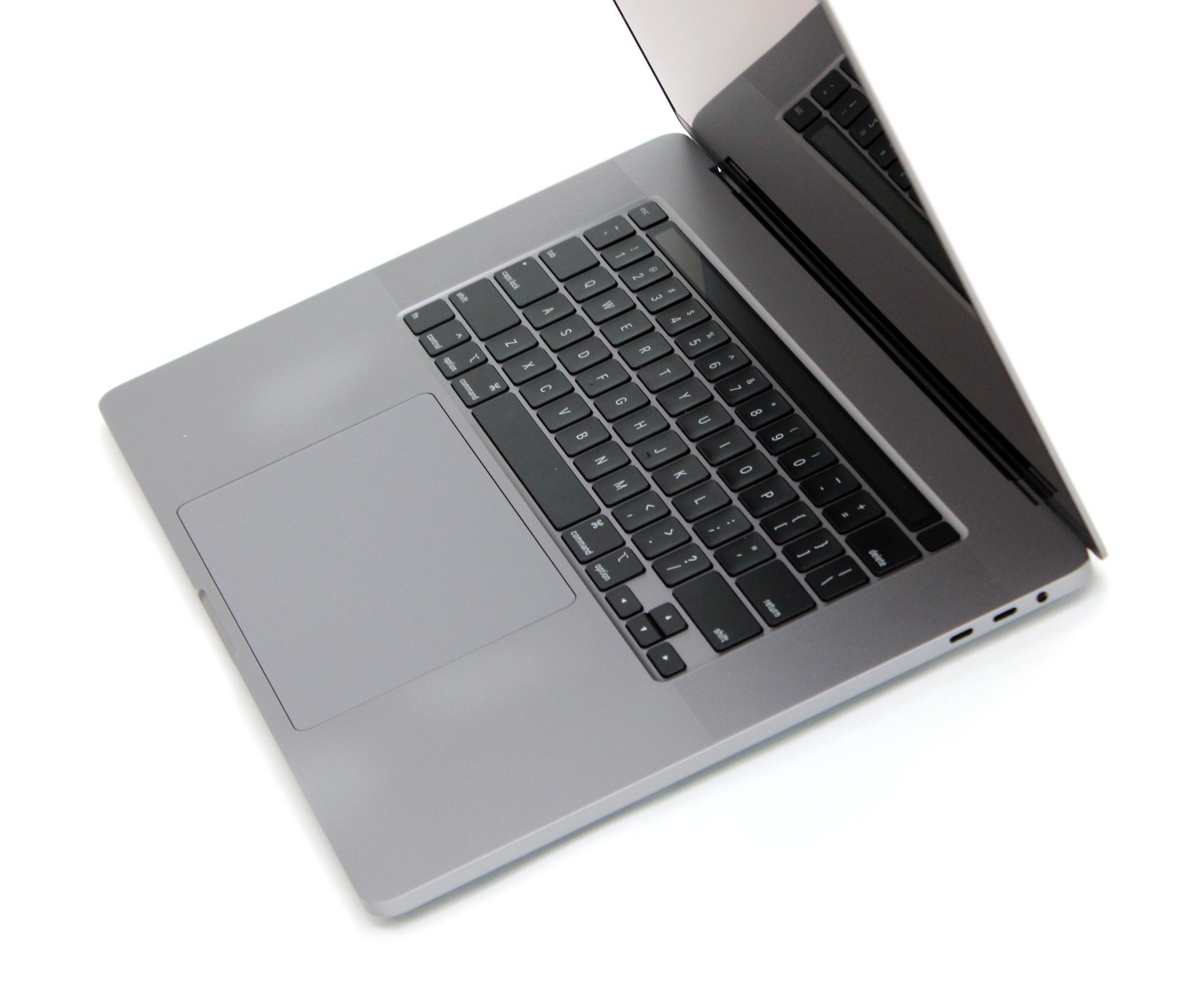 Apple MacBook Pro A2141 (2019) 16″ Core i9-9880H 2.3GHz 16GB 1TB Pro 5500M 4GB
