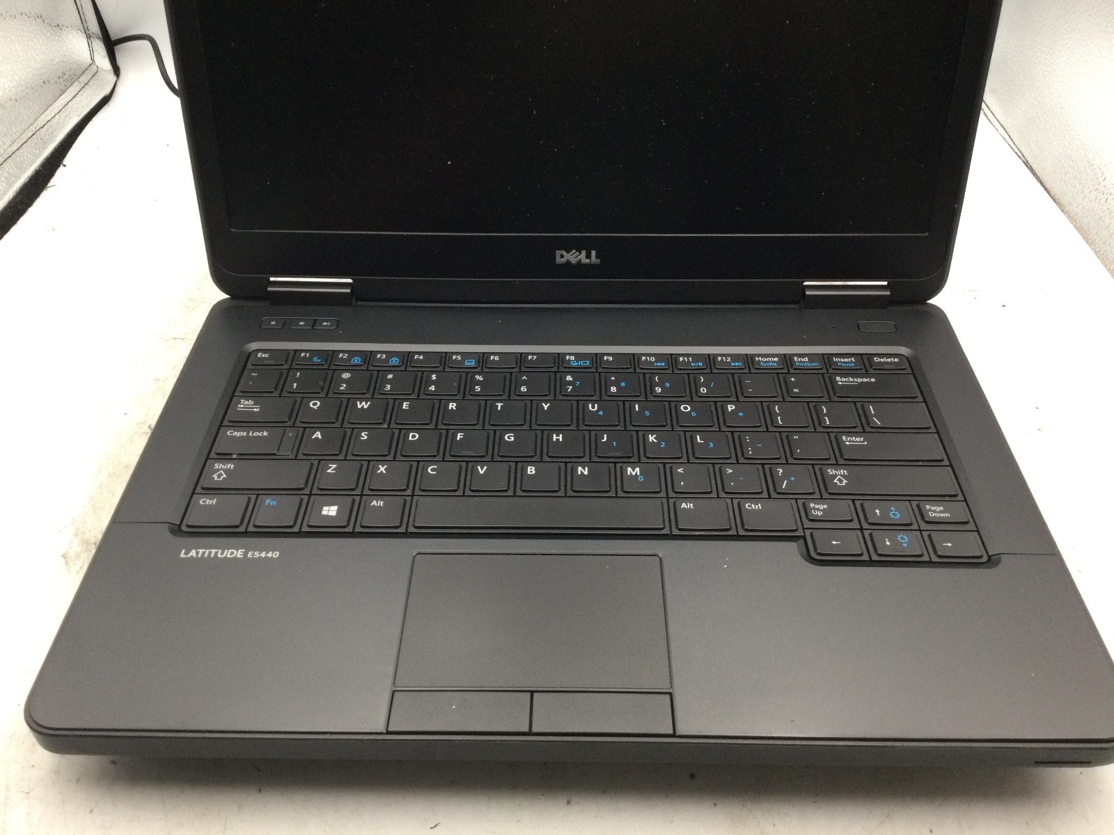 DELL LATITUDE E5440 – FOR PARTS – INTEL I5 – 4GB RAM – 14″ -READ DESCRIPTION -BB