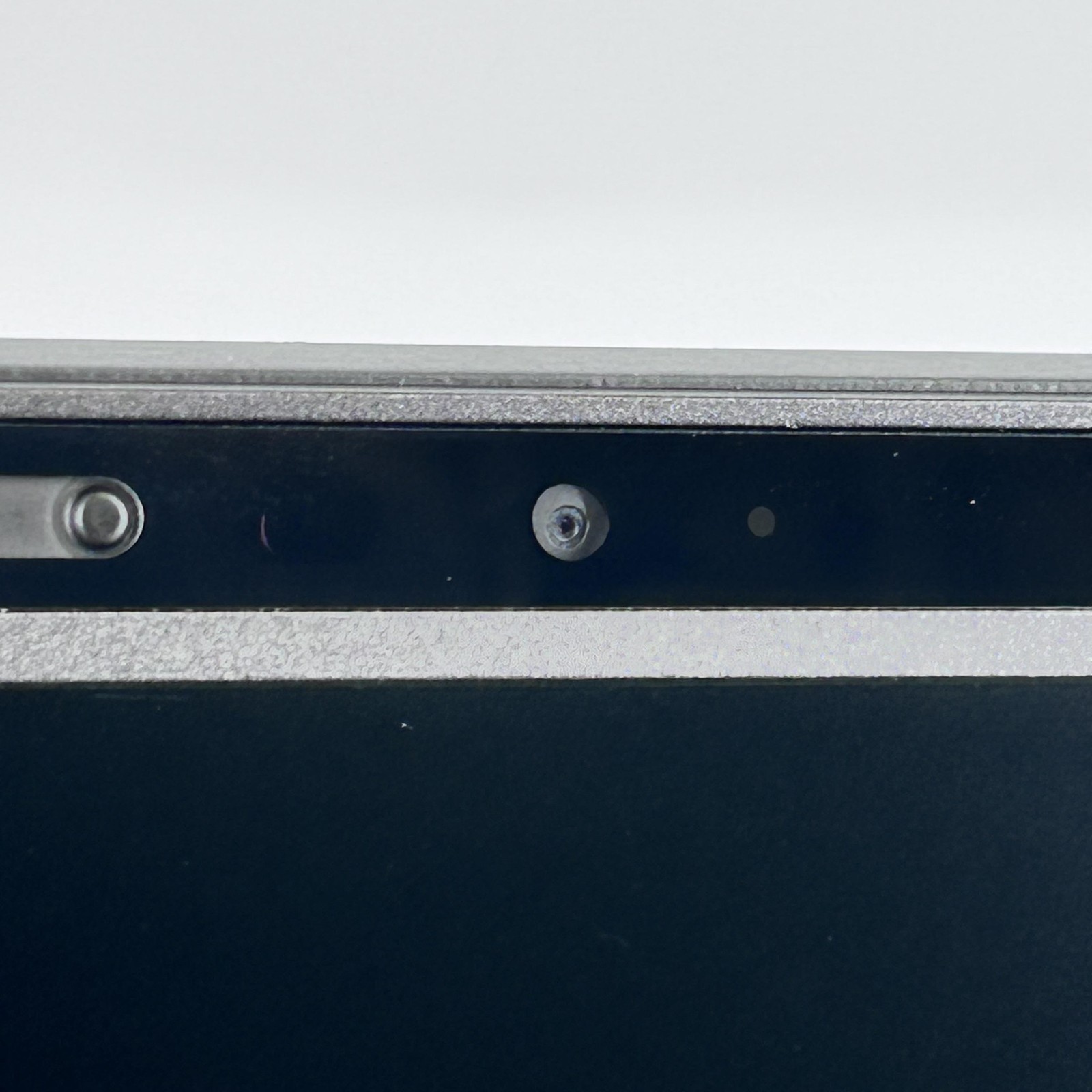Dell Latitude 7400 14 Black FHD TOUCH i7-8665U 1.90GHz 32GB 1TB SSD – Bad Camera