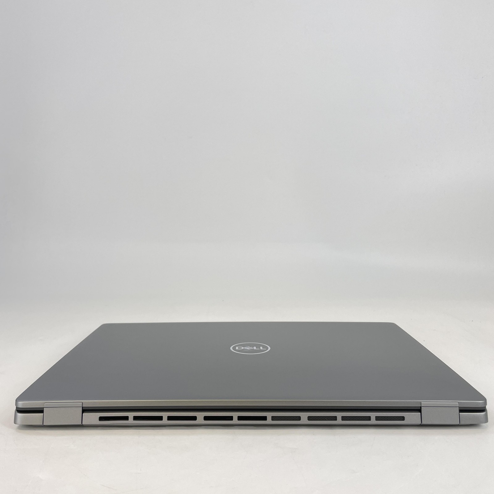Dell Latitude 7650 16 Gray FHD+ 2.1 GHz Ultra 5 135U 16GB 256GB SSD Very Good