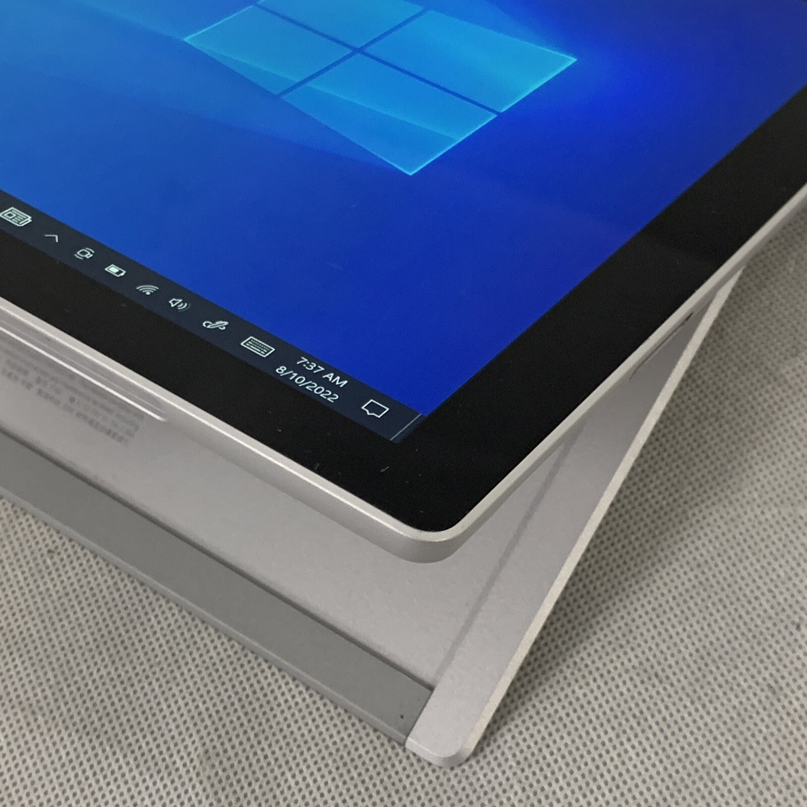 Microsoft Surface Pro 6 12.3″ Wi-Fi, 128/256/512GB, i5/i7, Black/Platinum