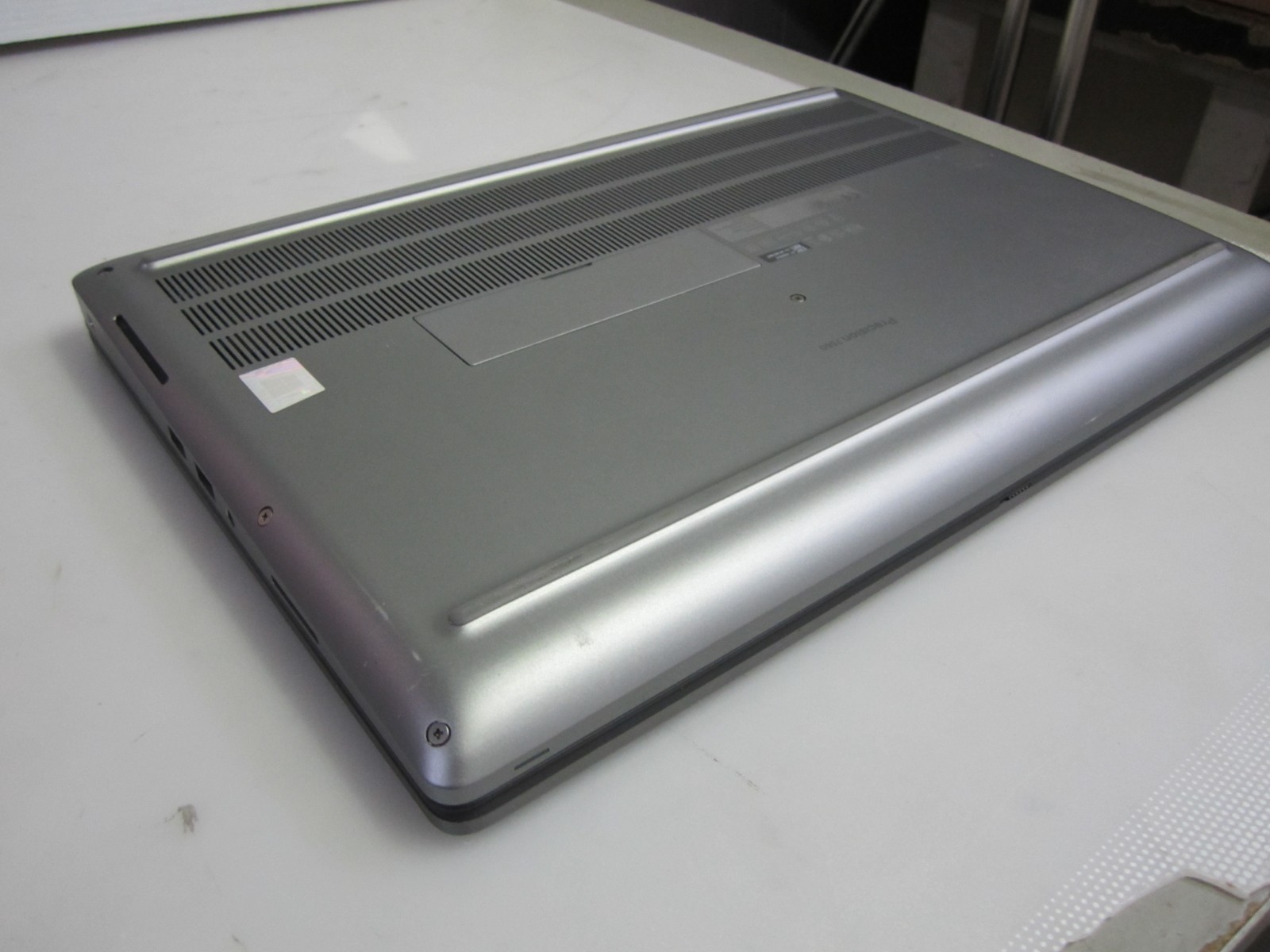 DELL PRECISION 7560 i5-11500H 2.9GHz 16GB Laptop NO OS/HDD/AC BIOS