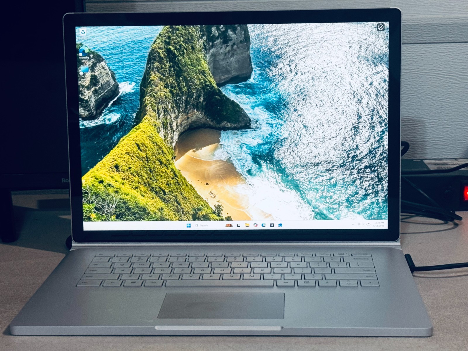 Microsoft Surface Book 3 Touch-Intel i7 1065G7-32GB RAM-512GB-6GB GTX 1660-READ