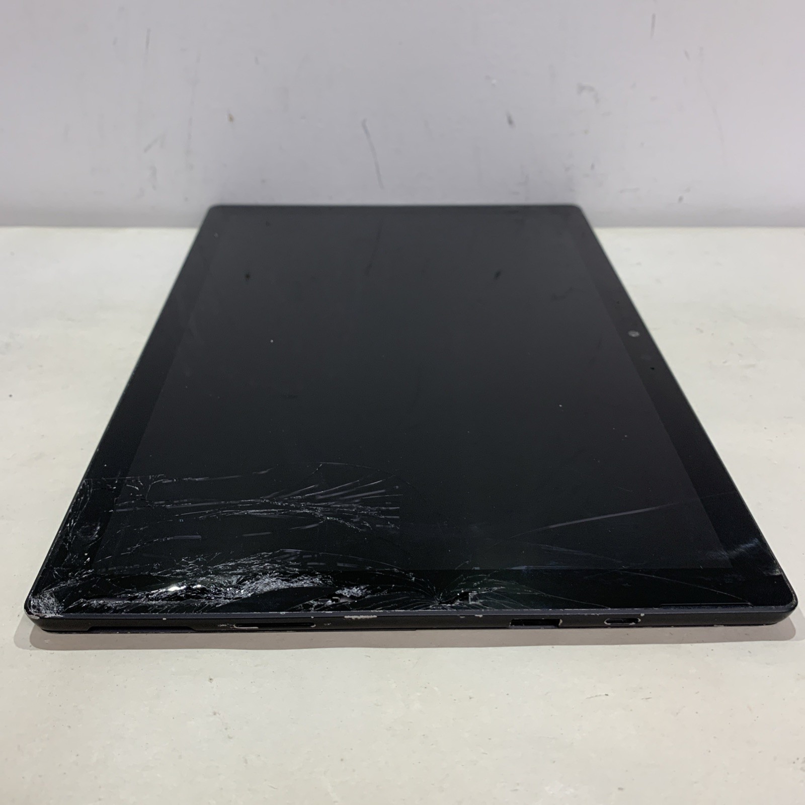 Microsoft Surface Pro 7 Intel Core i5-1035G4 8GB RAM 256GB SSD Win11 Home | READ