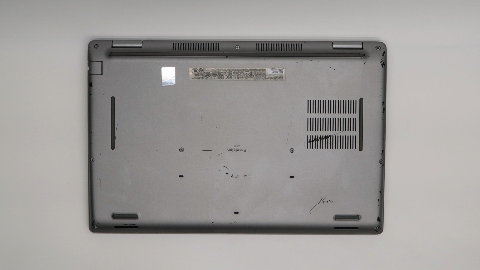 Dell Precision 3571 15″ i7-12700h 16GB 512GB – Good