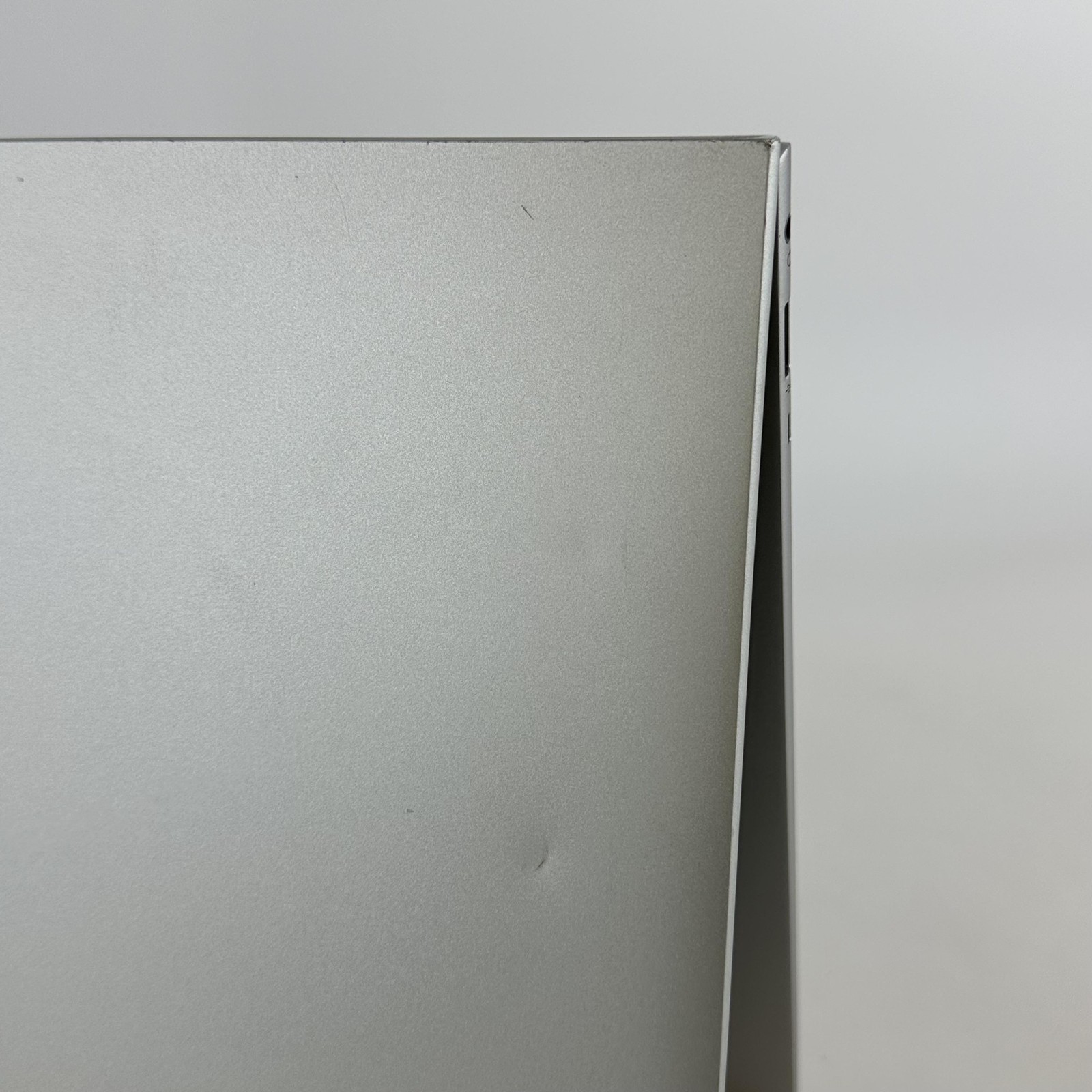 HP Elitebook 840 G9 14 2022 Silver FHD+ 1.6 GHz i5-1245U 16GB 512GB SSD Good