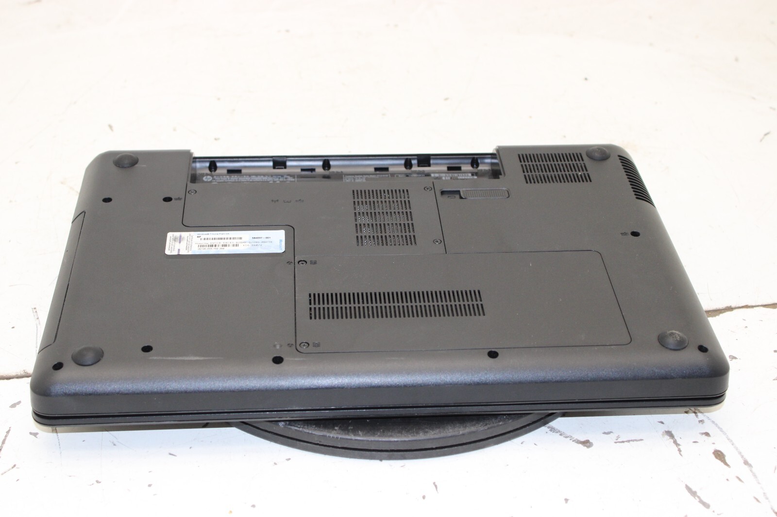 HP G56-129WM Laptop Intel Celeron 900 3GB Ram No HDD or Battery