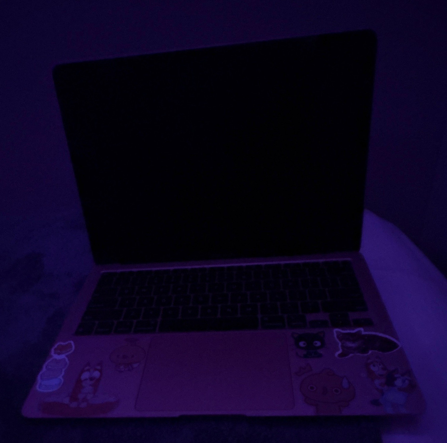 Apple MacBook Air 13.3″ Apple M1 Chip 8GB RAM SSD USB-C Purple M1 Series