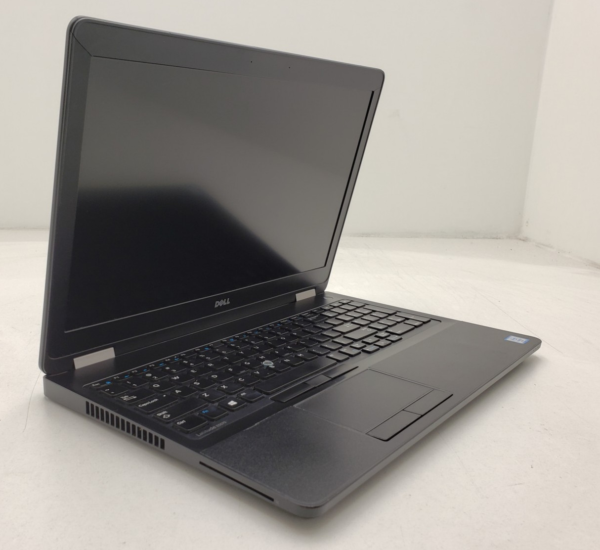 Dell Latitude E5570 i7-6600U 16GB RAM 256GB SSD 15.6″ Touch Laptop Win 11 Pro.