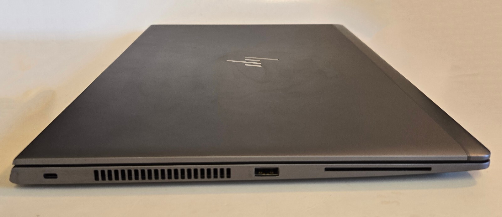 HP ZBook 15u G6 15.5″ i7-8565U 32GB RAM 500GB SSD Windows 11 w/ Charger