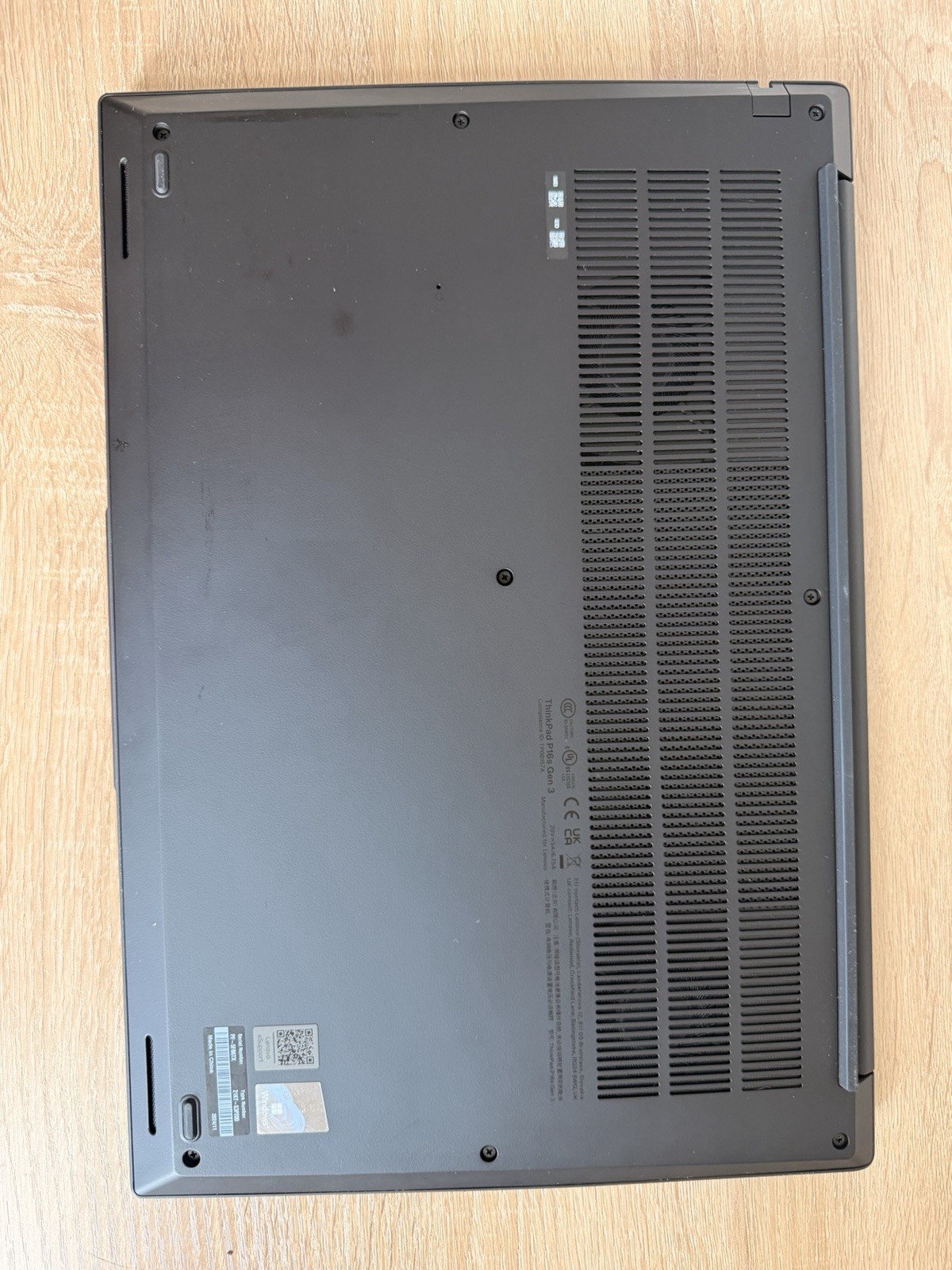 Lenovo ThinkPad P16s Gen3 Laptop – Intel Ultra 7 165 32GB DDR5 500GB RTX 500 Ada