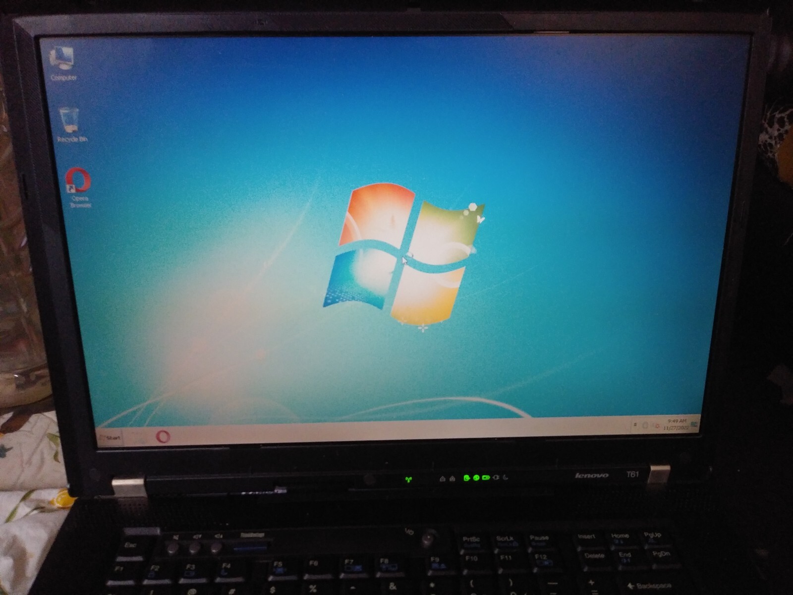 Lenovo thinpad T61 Laptop * Windows 7 * MS Office Suite