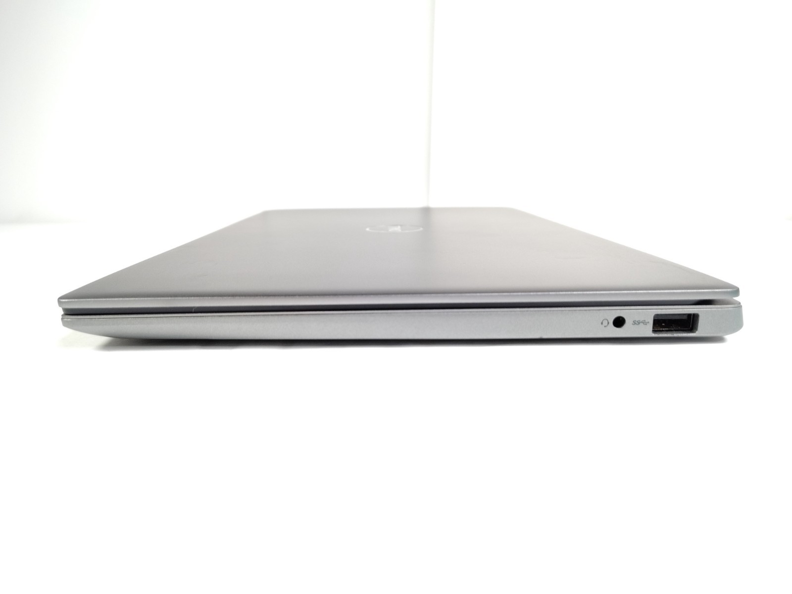Dell Latitude 3301 8GB – 256GB i5-8265U Windows 11 Pro w/Bump Armor Case -Bundle