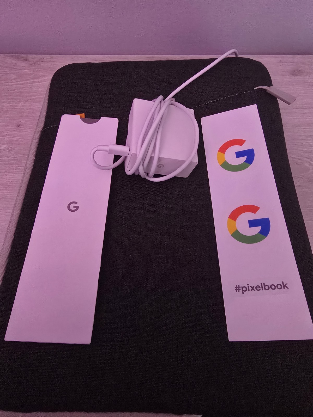 Google Pixelbook Go 13″ 64GB SSD, Intel Core m3 8th Gen. CPU, 8GB RAM Full HD