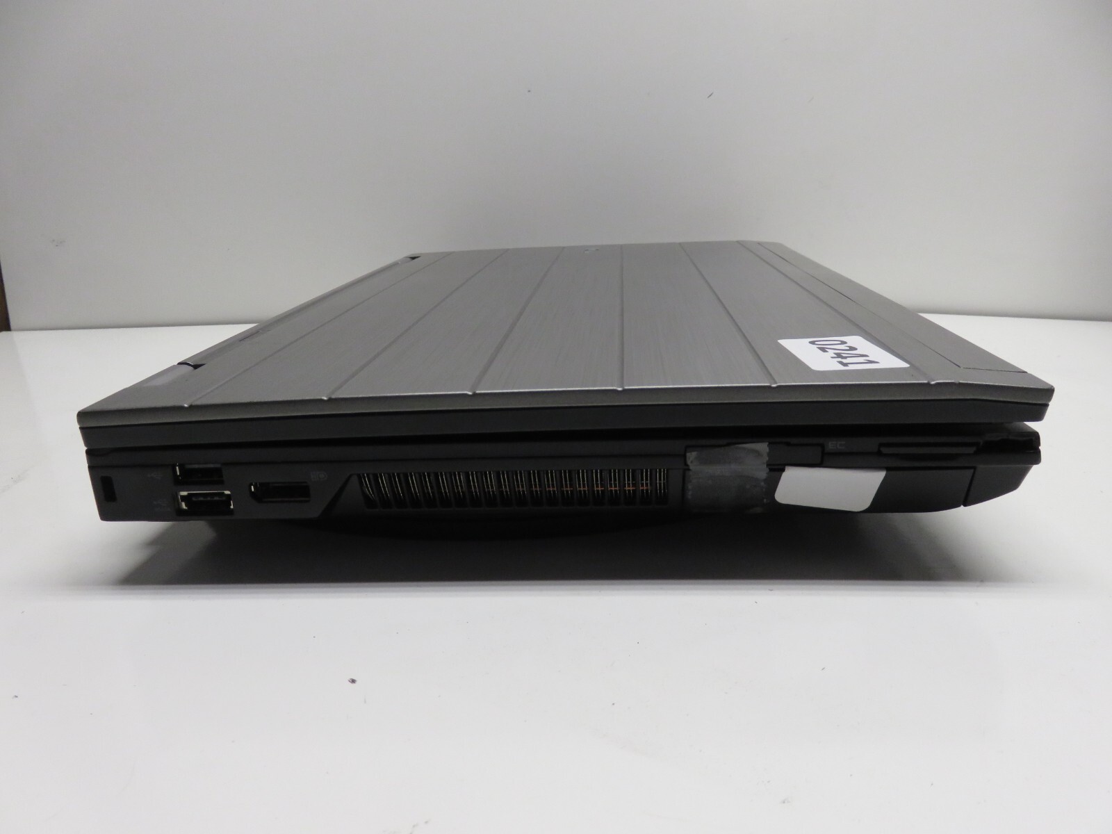 Dell Precision M4500 Laptop Intel Core i7-720QM 8GB 500GB Win XP Quadro FX 880M