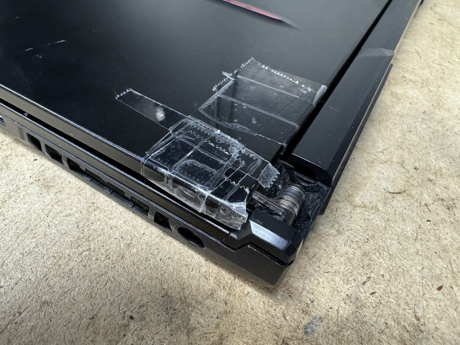MSI GE75 Raider 10SE 17.3″ Gaming Laptop i7-10750H RTX 2060 BAD FOR PARTS REPAIR
