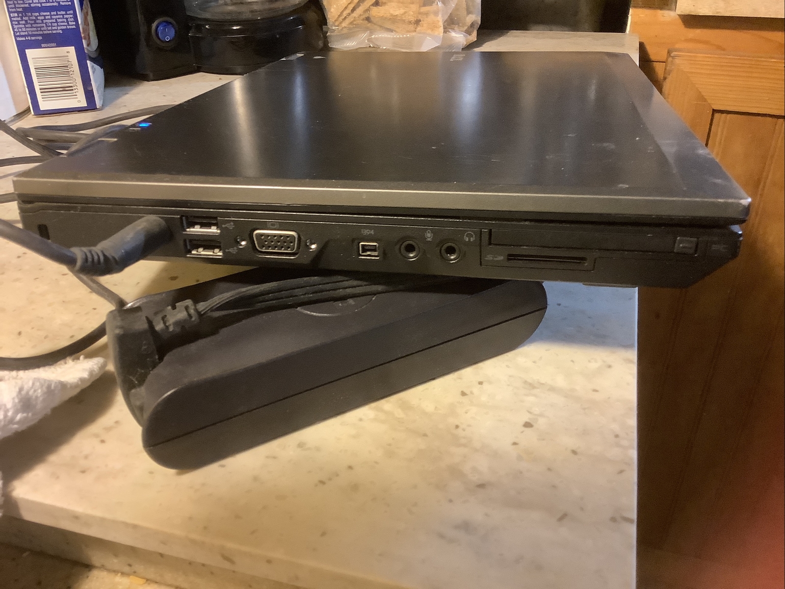 Dell Latitude Laptop E5410 14″ With power supply charger FOR PARTS / AS IS ]