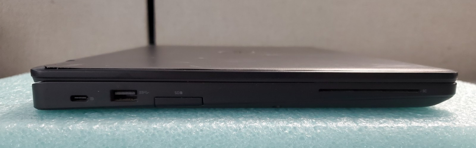 Dell Latitude 5490 i5-7300U@2.6GHz 4GB RAM No HD/OS *BIOS/No battery* | C626