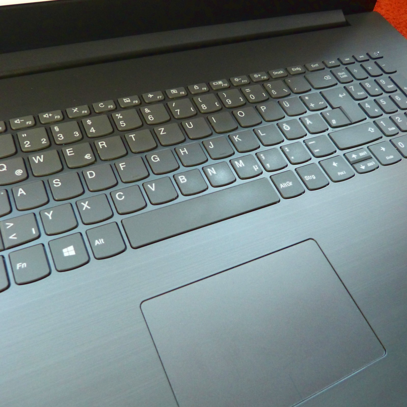 Lenovo 320 17″ HDP DOLBY ULTRABOOK l SSD Windows 11 l 8GEN CORE i5 USBC HDMI