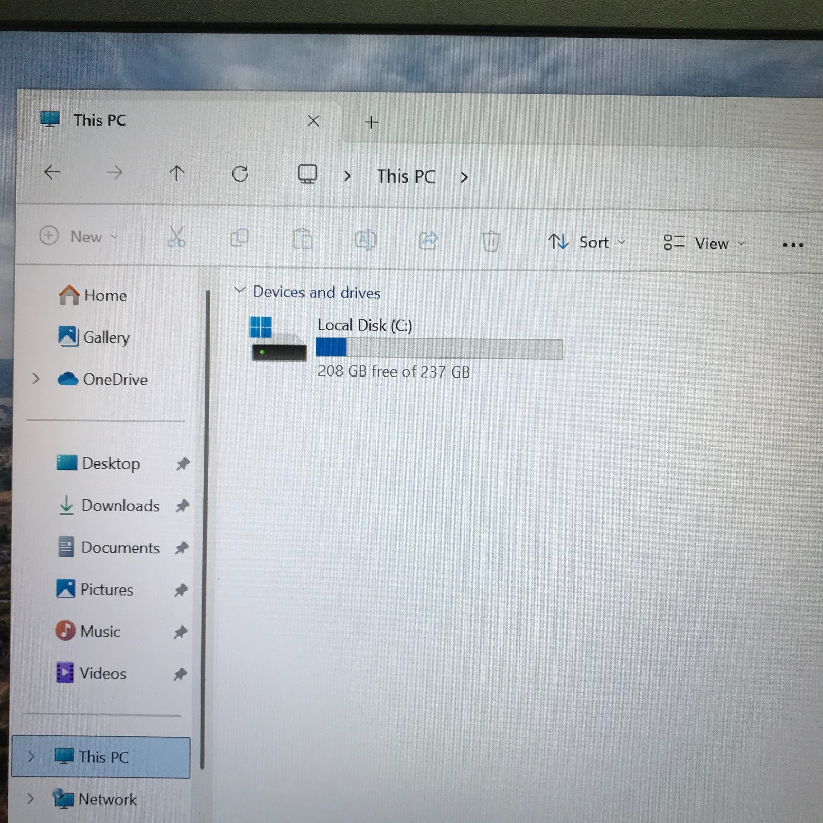 Dell Latitude 5480 14″ i5-6440HQ 2.60GHz 16GB RAM 256GB SSD (Windows 11 Pro)