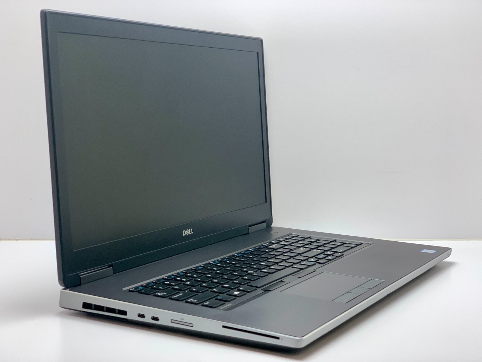 Dell Precision 7740 | i7-9750H | 16GB RAM | 512GB NVMe | LINUX | READ