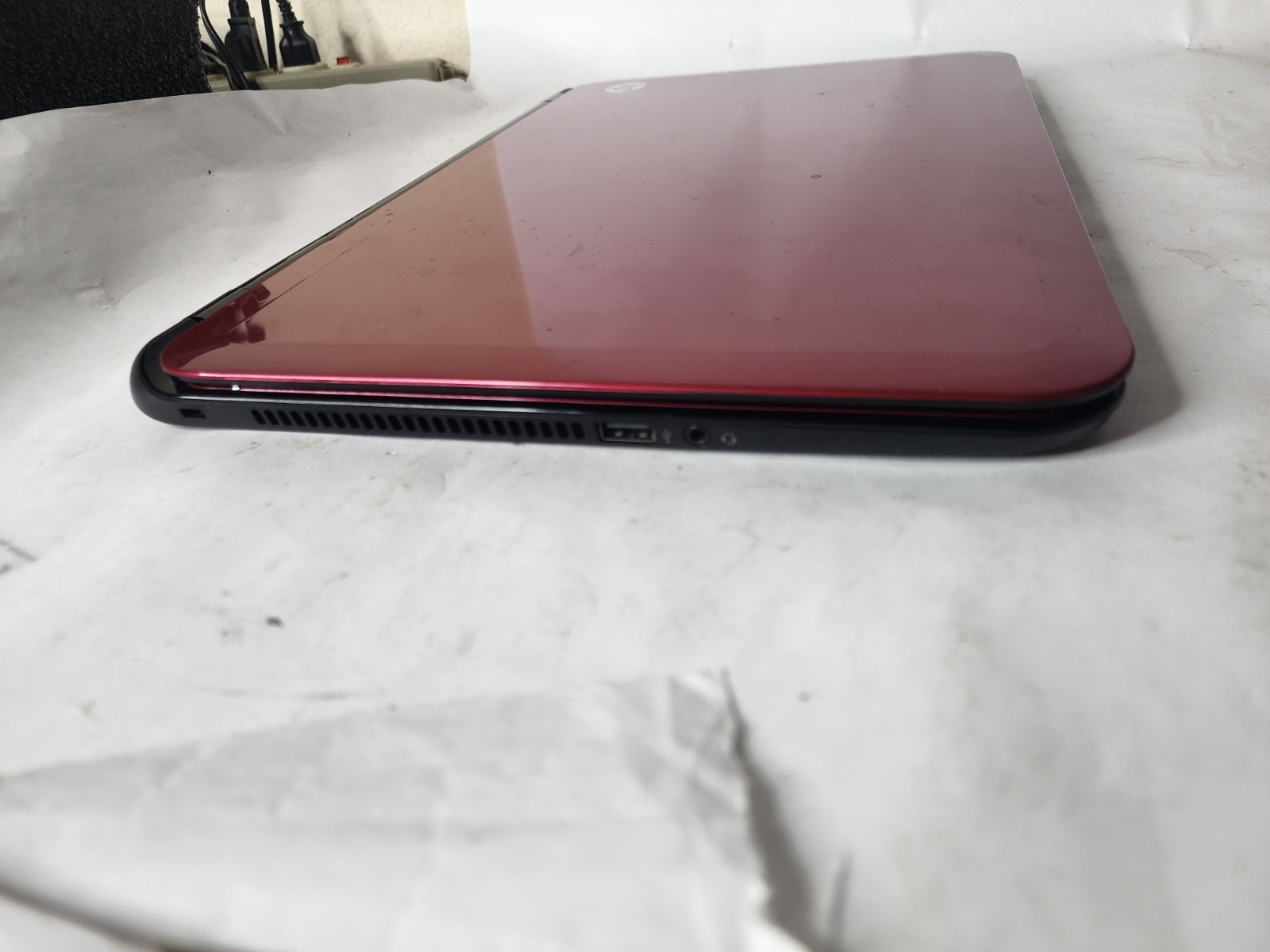 hp pavilion sleekbook 15-b023cl Intel i5-3317u@1.70ghz 6gb Ram Win8 READ