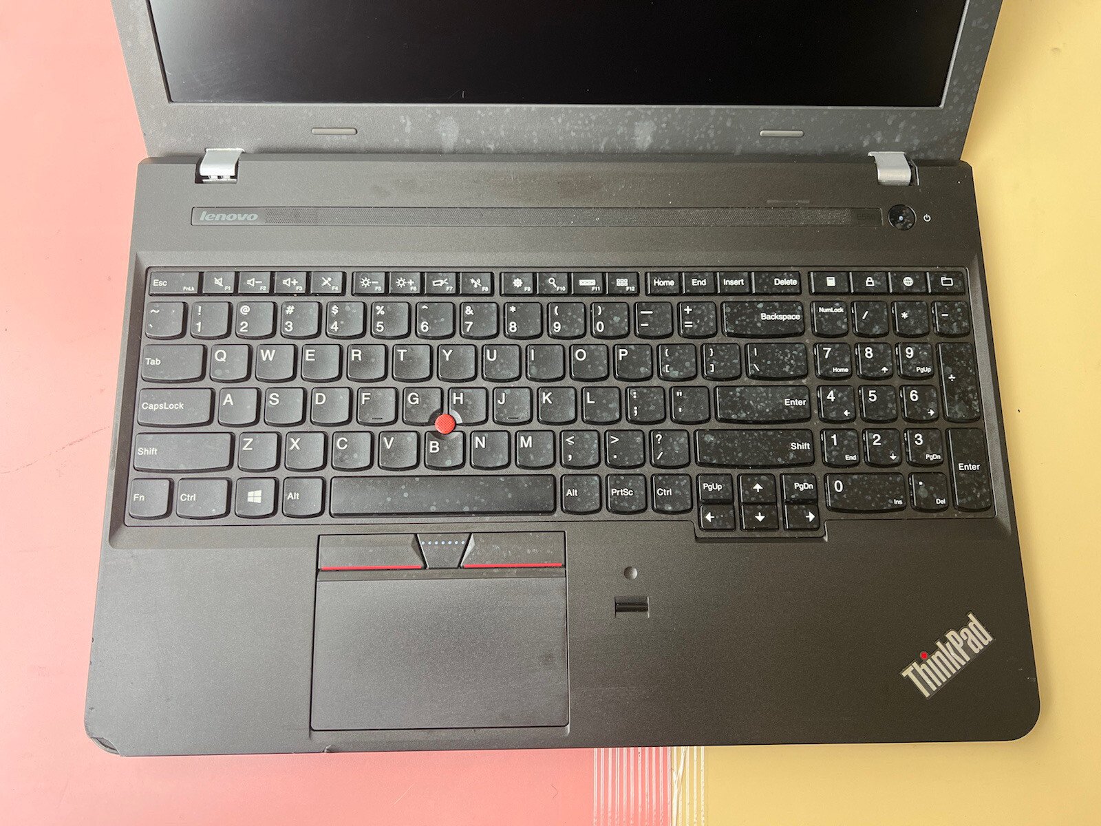 LENOVO THINKPAD EDGE E550 15.6” Core i3-4005U 4GB RAM 500GB HDD WEBCAM 1920X1080