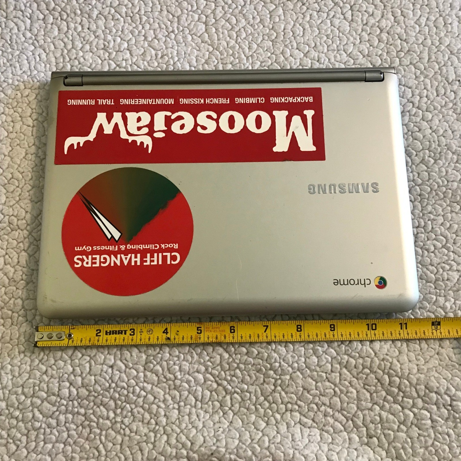 UNT-Samsung Chromebook XE303C12-A01US 11.6 inch Silver Laptop Chrome OS Series 3