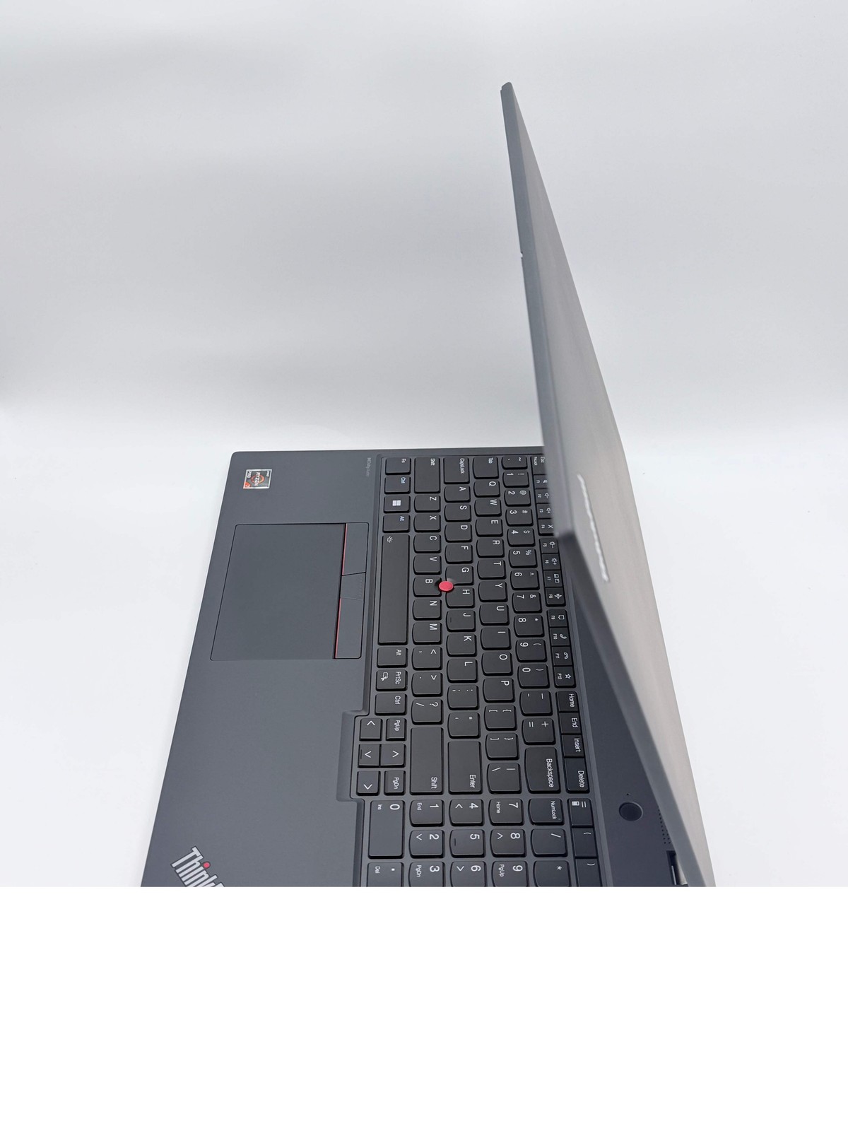 Lenovo ThinkPad P16s Gen 2 16″ Ryzen 7 PRO 7840U 32GB RAM 512GB SSD w/ Charger