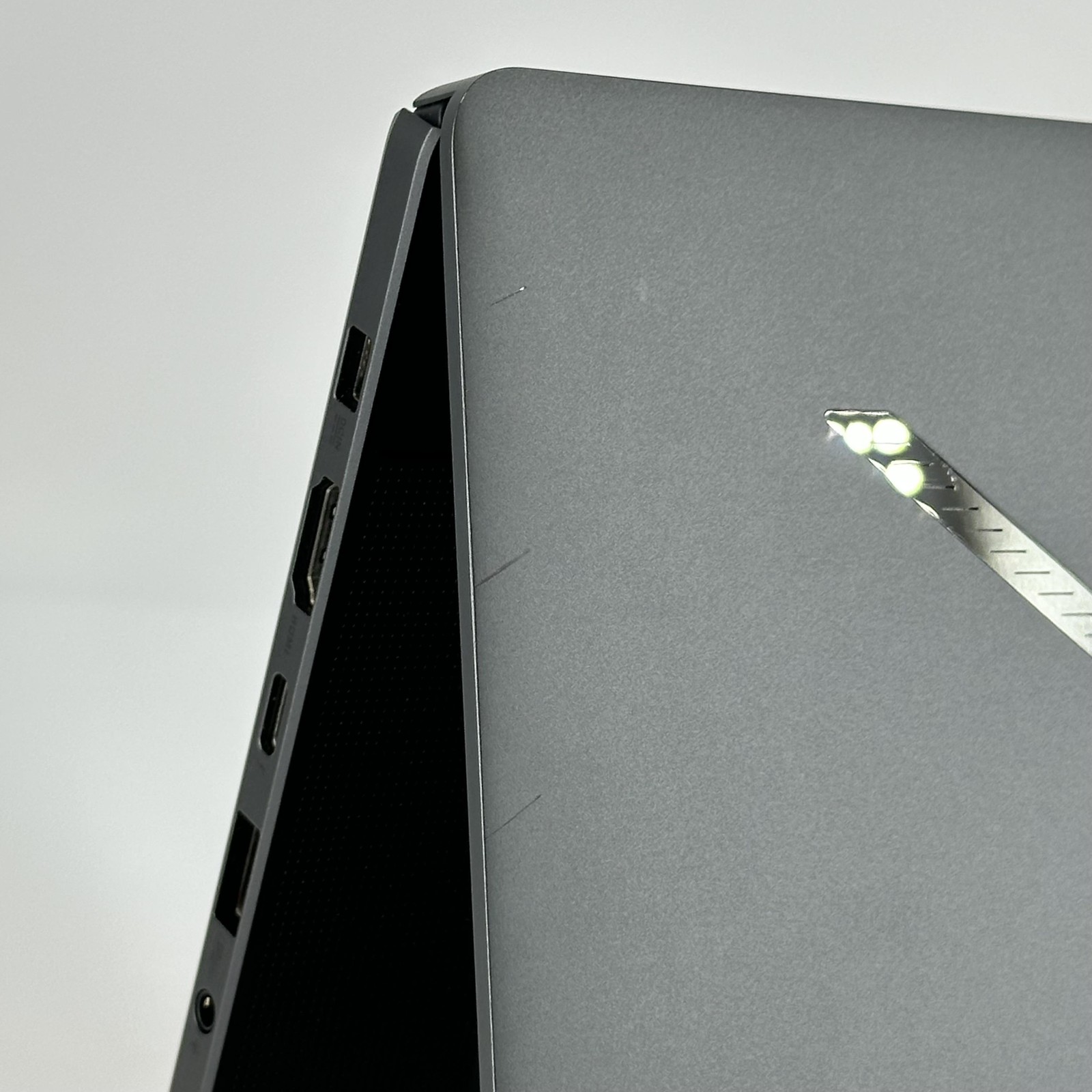 Asus ROG Zephyrus G16 GU605 16 QHD+ 2.9GHz Ultra 9 285H 32GB 1TB RTX 5070 Ti