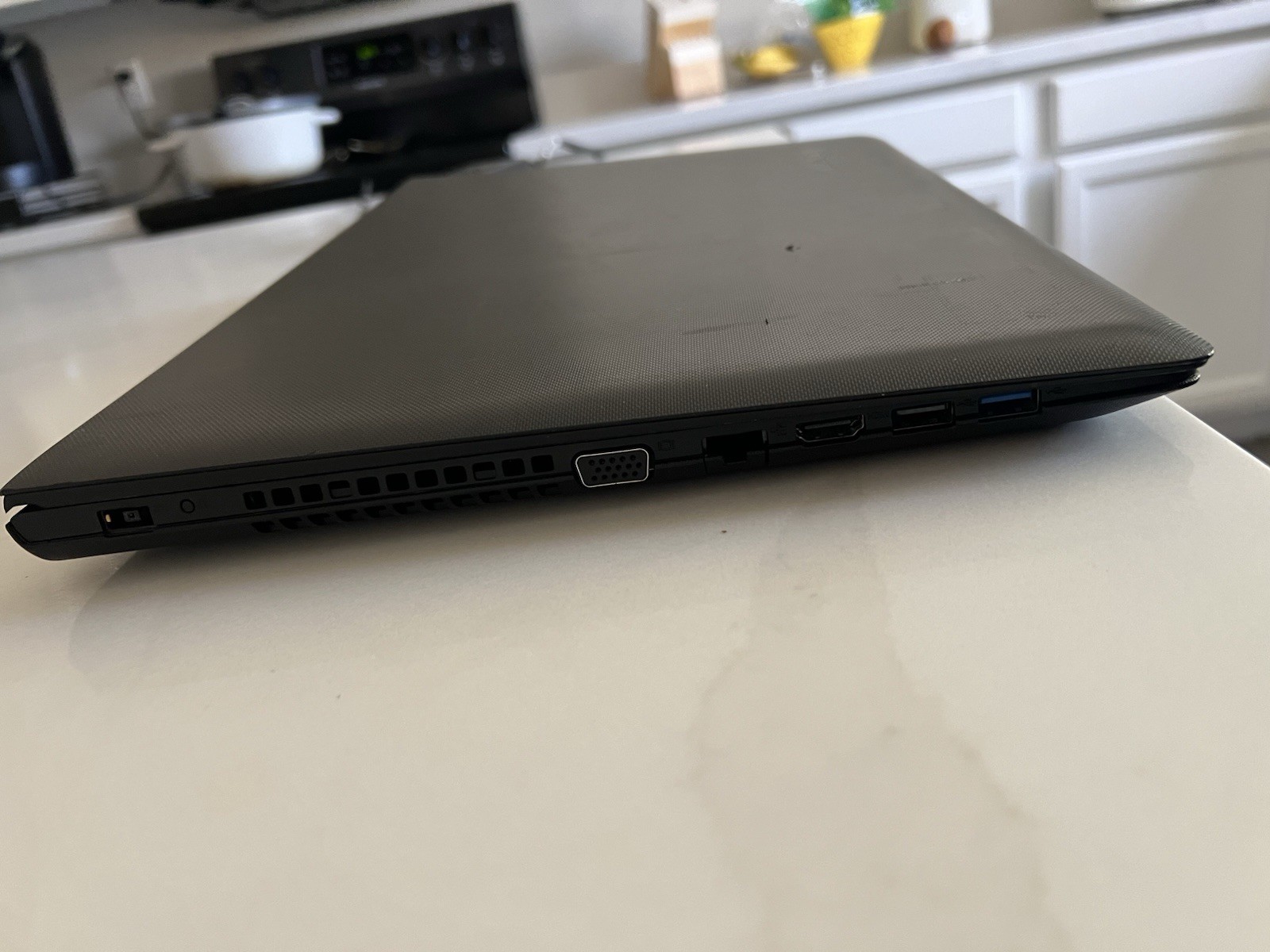 LENOVO G50 80 15.6 INTEL I3 4030U 4 Gig Ram READ DESCRIPTION
