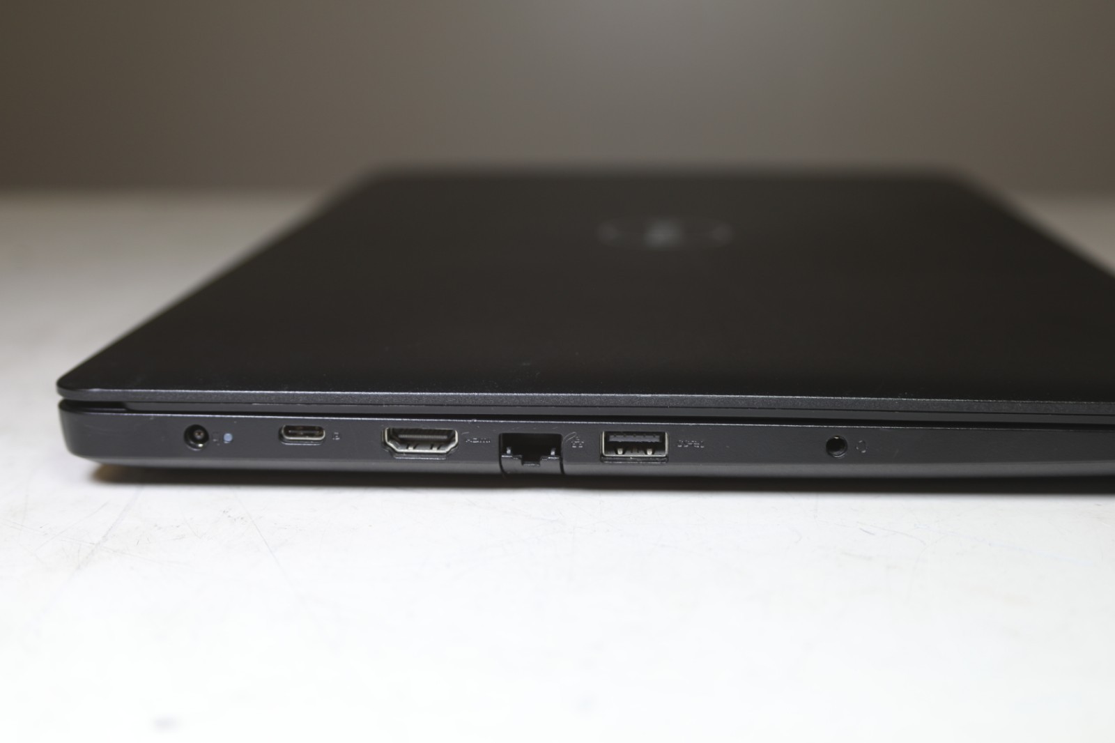 Latitude 3590 Intel(R) Core(TM) i5-8250U CPU @ 1.60GHz-8GB RAM-500GB HDD-NO OS