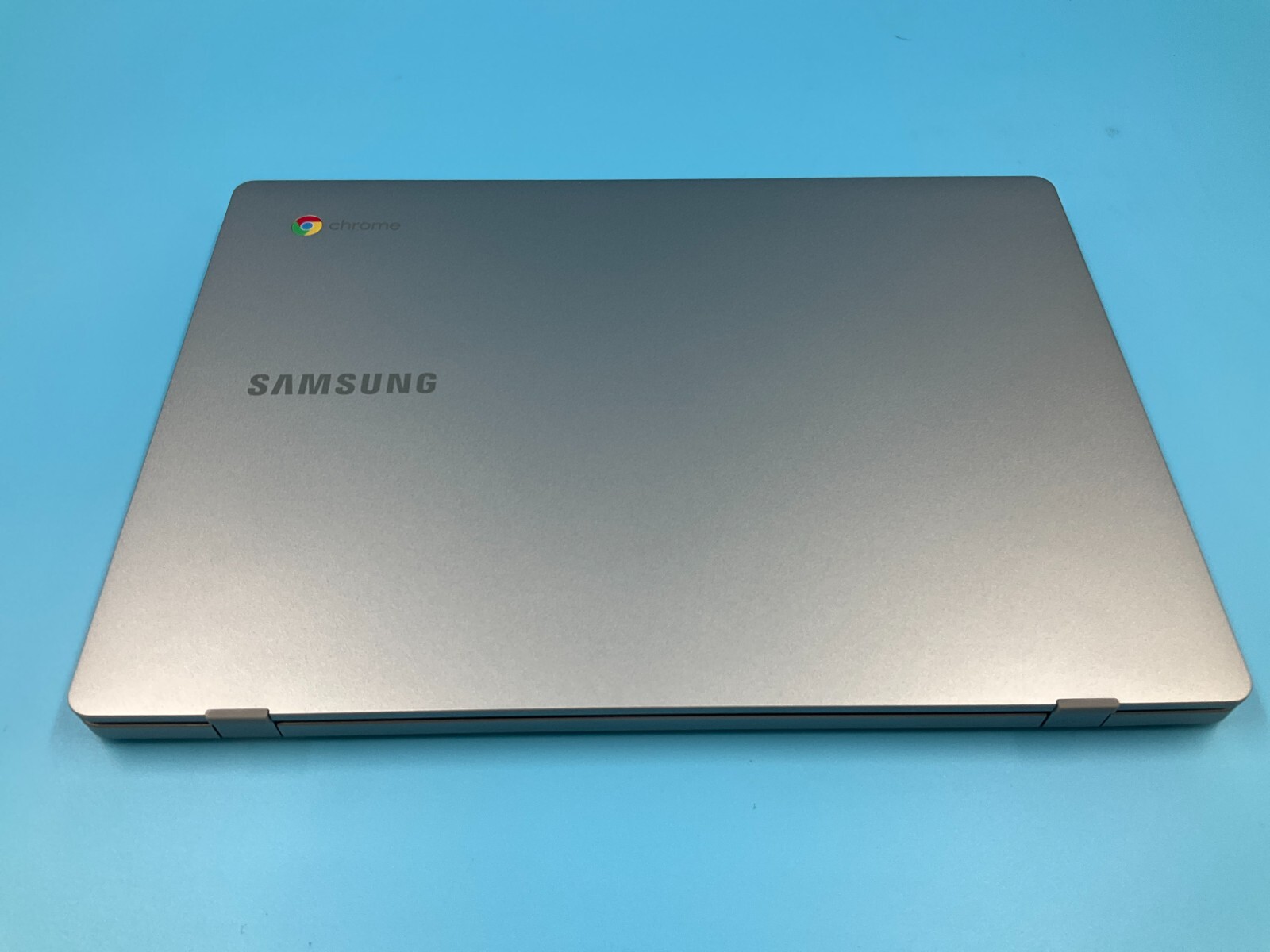 Samsung Chromebook 4 N4020 4GB 32GB 11.6W (Satin Gray) XE310XBA-KA1US (READ)!!