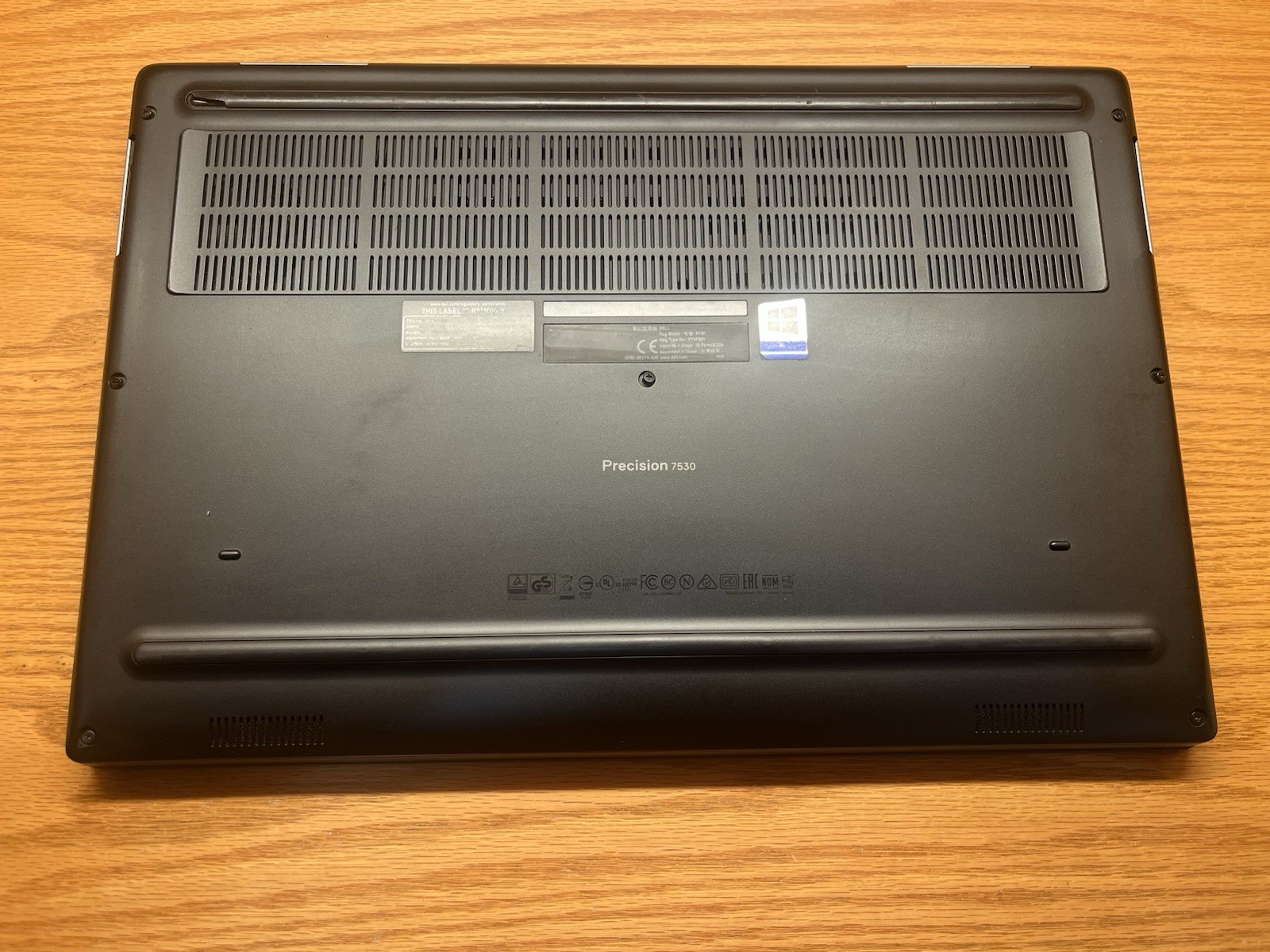Dell Precision 7530 15.6″ FHD | i7-8850H | P3200 | No RAM/SSD/Batt **BAD FAN**