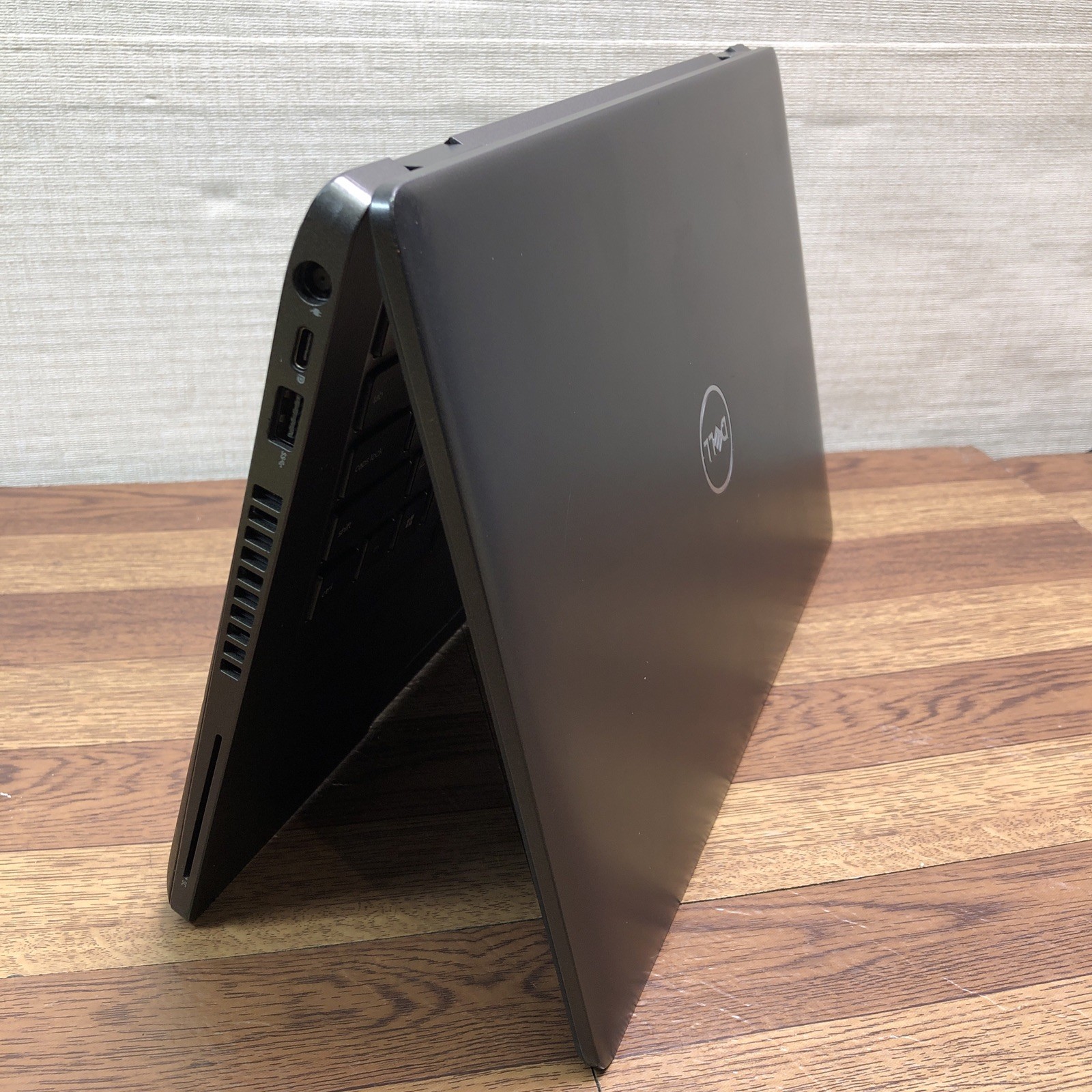 Dell Latitude 5400 14” Core i5-8365U 1.60GHz 256GB SSD 16GB RAM DDR4