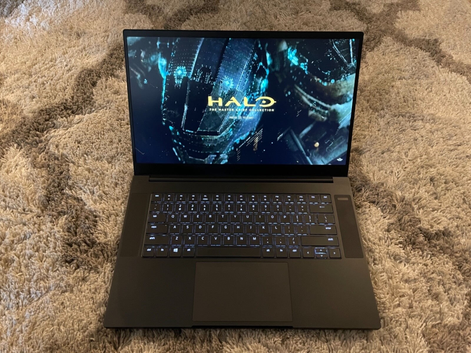 Razer Blade 15 Base (2020) FHD 144hz I7 RTX 2070 512 GB Black (RZ0903287E22REFB)