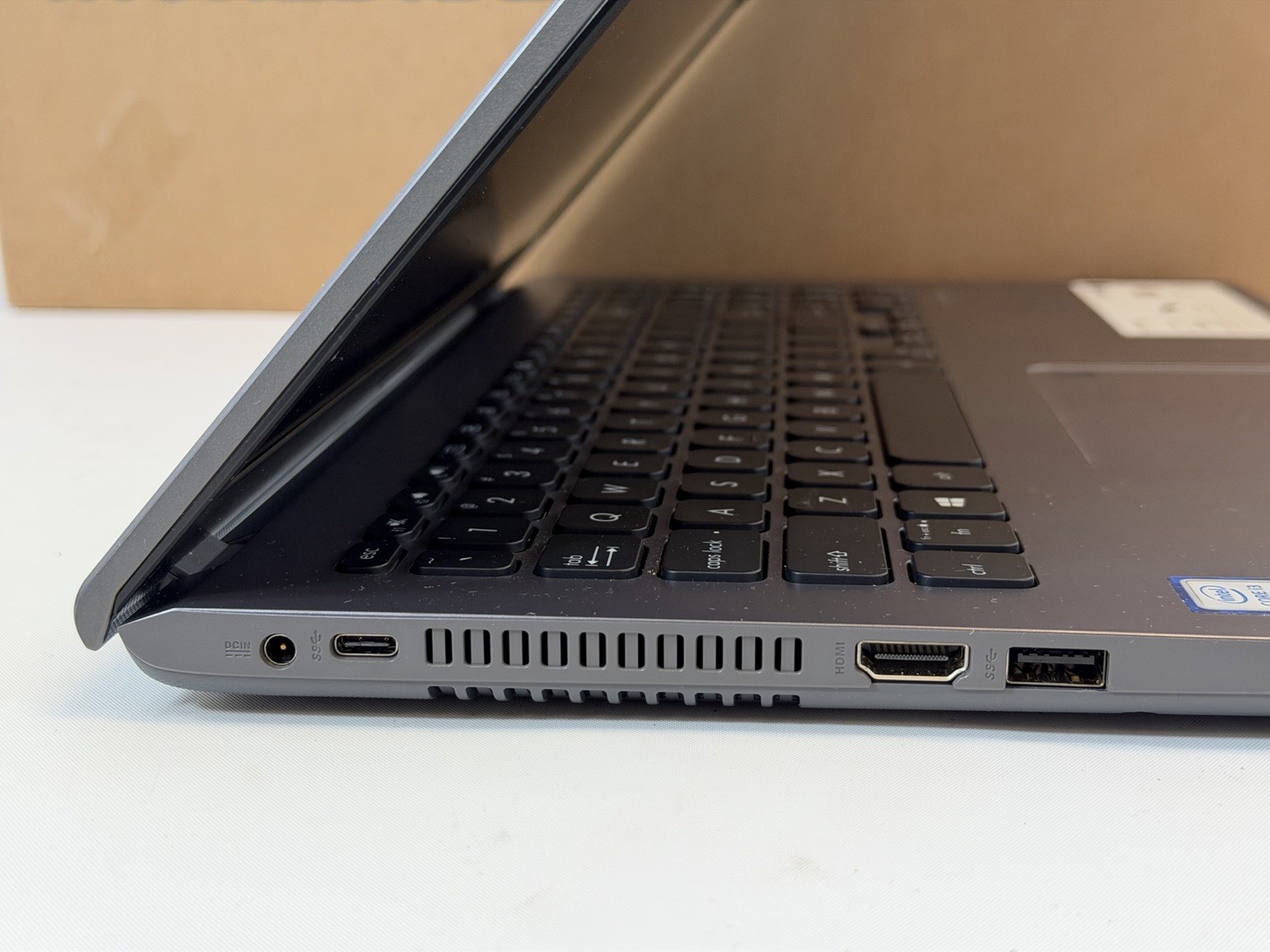 ASUS Vivobook X509FA-RH3 15″ Intel i3-8145U 8GB DDR4 512GB SSD Windows 11 Home