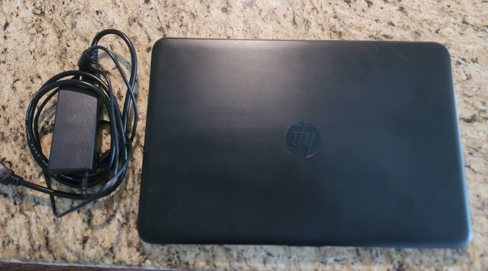 HP 15.6″ Laptop Intel i3-6100U 2.3Ghz 6GB RAM 1TB HDD Touchscreen Window 10 Wifi
